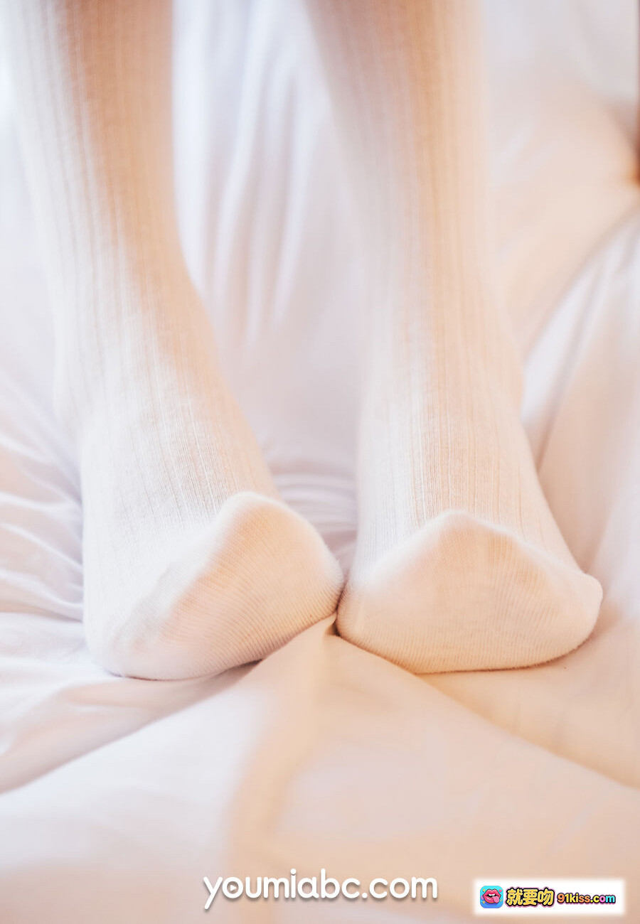 图片[3] - YouMi尤蜜2020.02.17甜言蜜语小语白色蕾丝睡衣床照写真26P高清美图 - 就要吻
