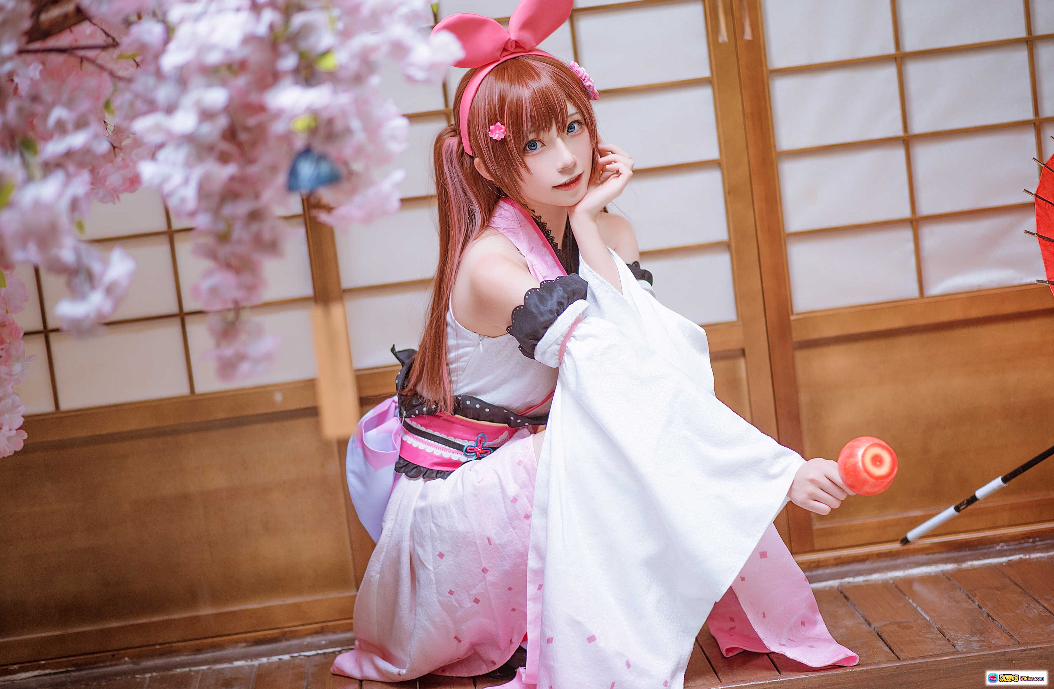 图片[2] - Kitaro绮太郎NO.010绊爱碧蓝航线粉系cosplay写真 粉色兔耳双马尾日式和风场景美少女摄影集 - 就要吻
