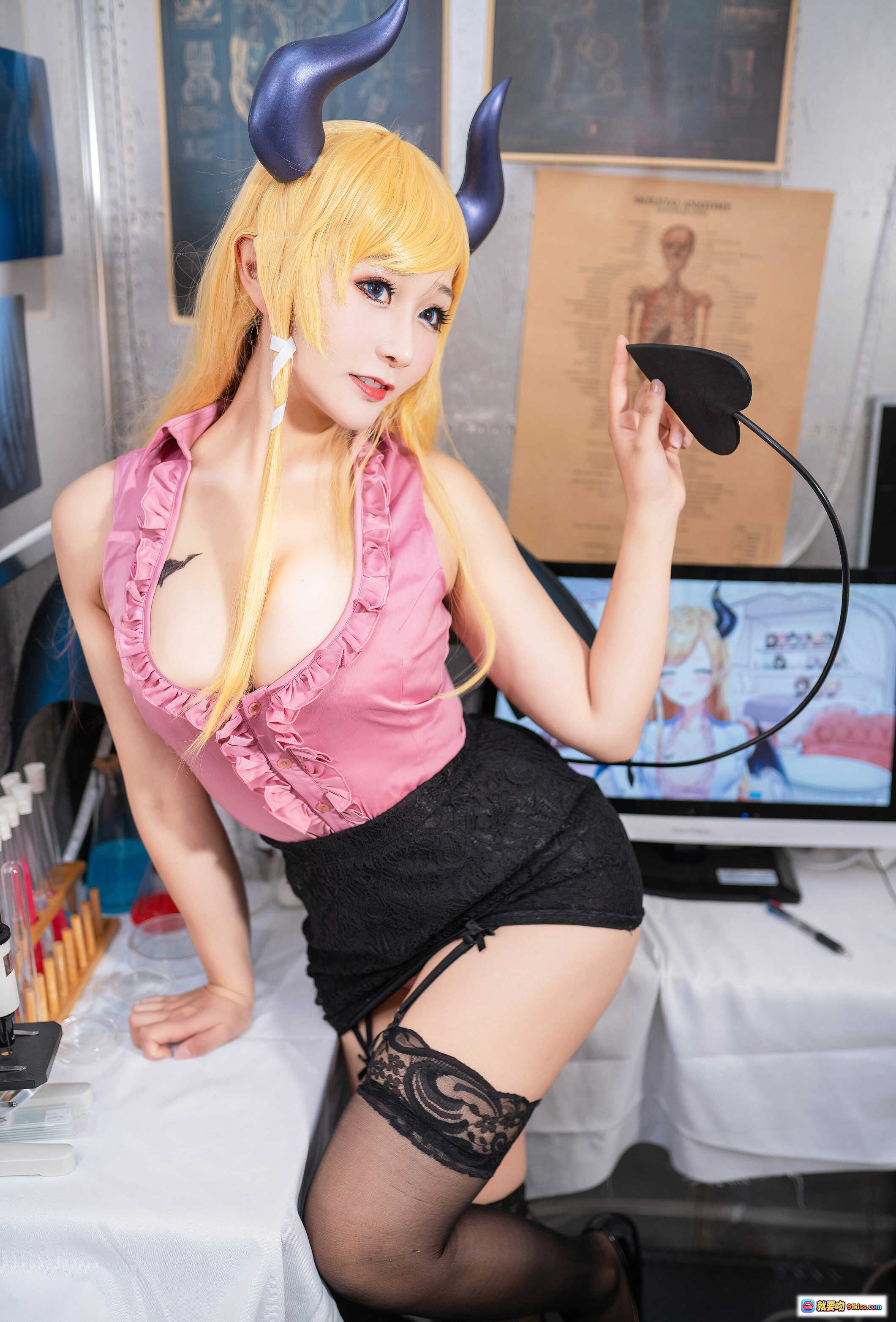 图片[10] - 三刀刀miido NO.016 巧可老师 Cosplay 医院场景 黑丝高跟 角与翅膀 白大褂粉内衣 22P378MB - 就要吻