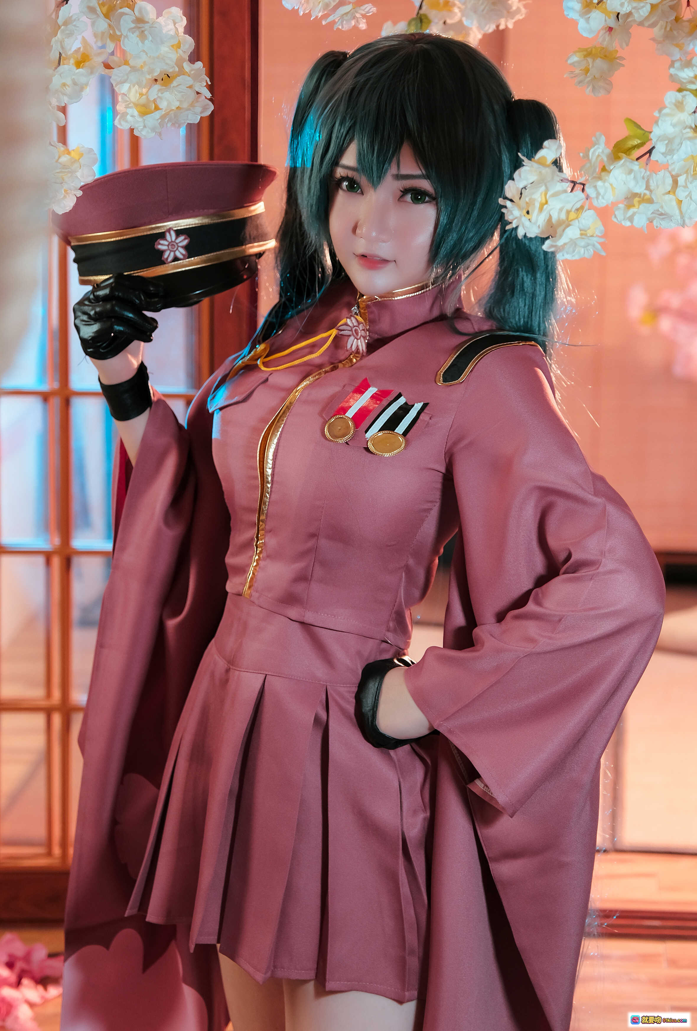 图片[9] - Miku Senbonzakura Cosplay 粉色和风服饰 黑长直双马尾 日式屏风背景 红灯笼装饰 精致妆容 手套造型 摄影写真集 - 就要吻