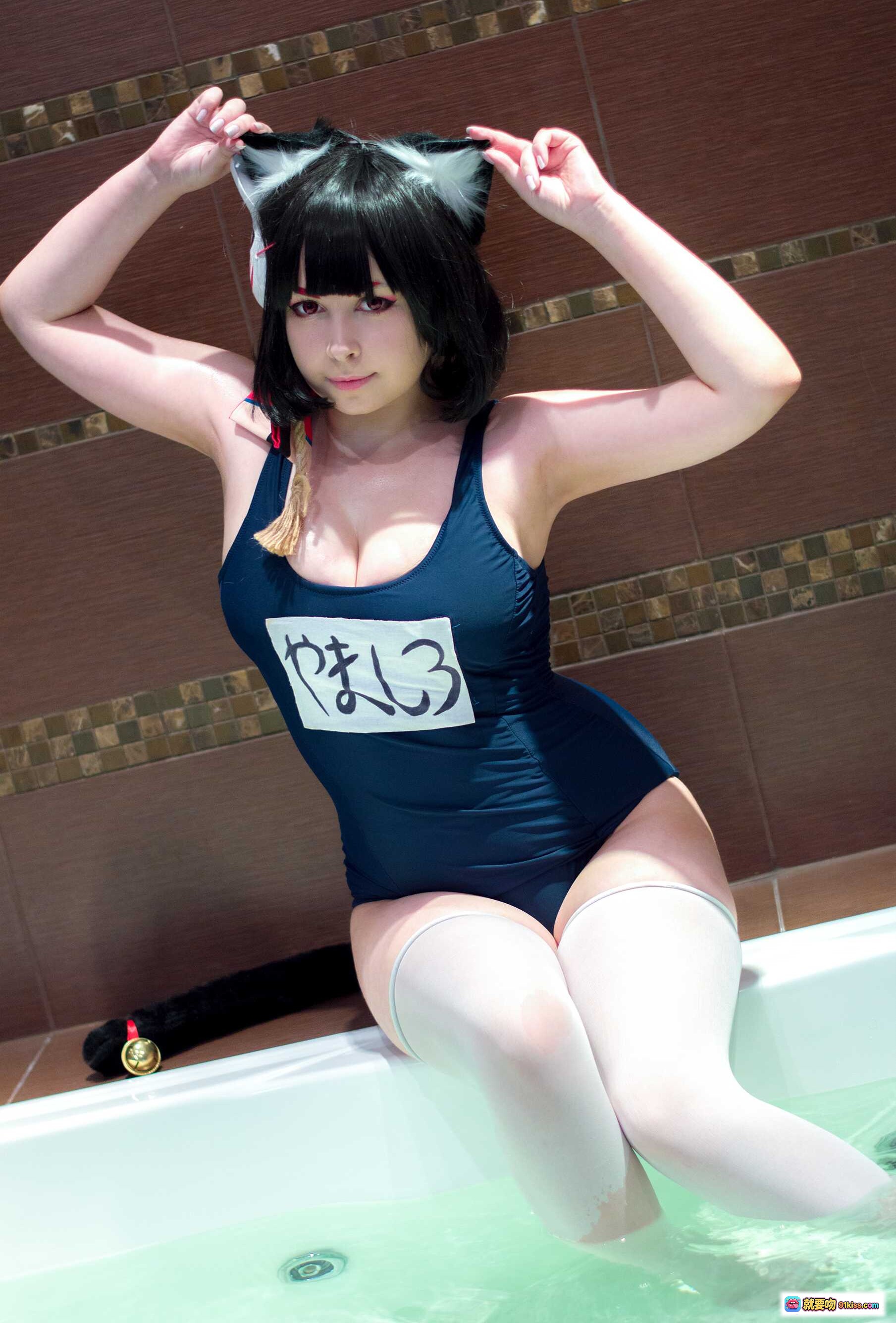 图片[2] - 017 Yoshinobi Yamashiro 猫耳泳装自拍 美女COS写真 镜前摆拍 白袜黑尾 时尚室内场景 - 就要吻