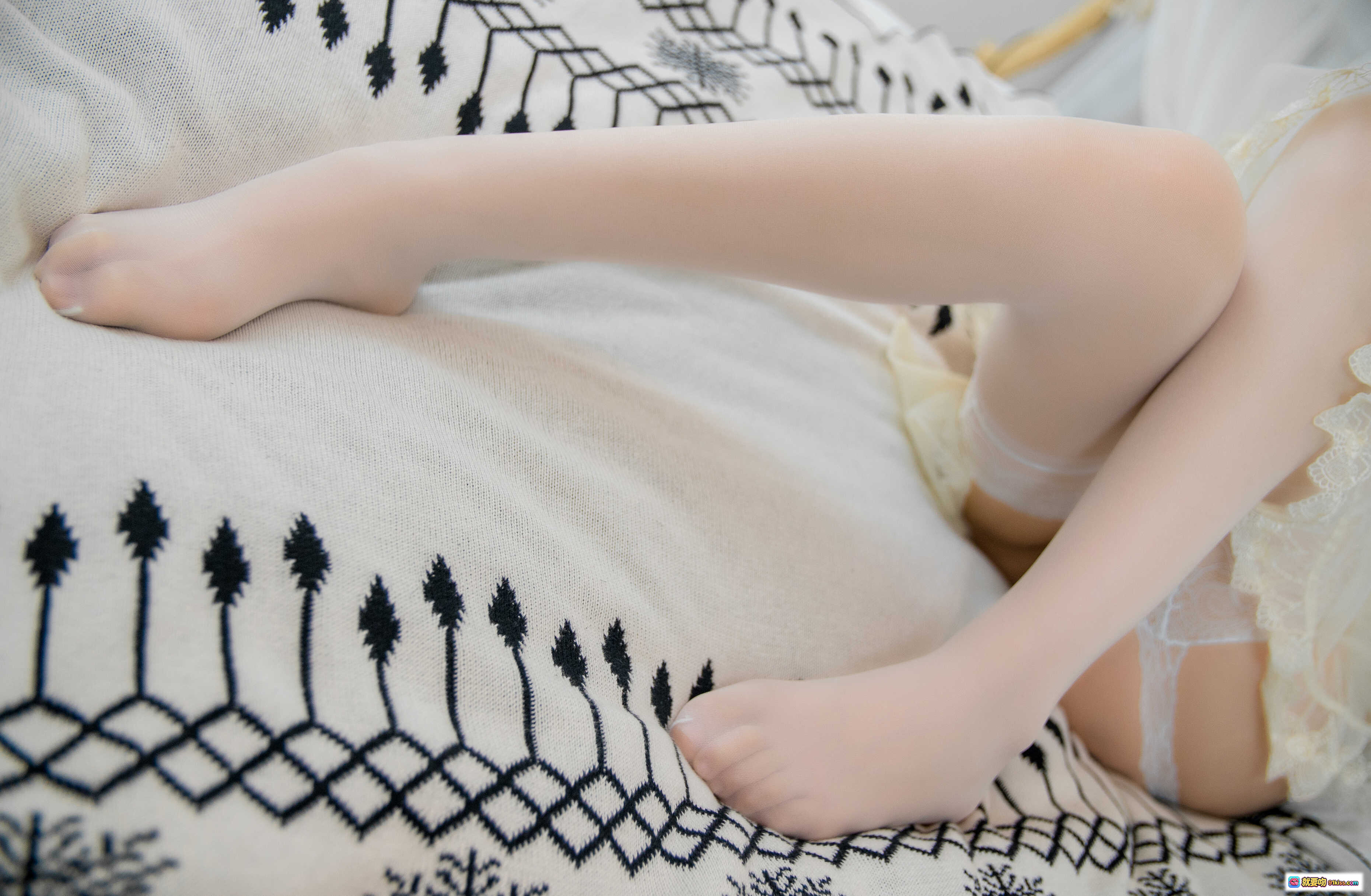 图片[10] - 起司块wii NO.012 透明情趣围裙女仆装 Cosplay 黑发猫耳蕾丝内衣床上写真 50P高清图集 - 就要吻