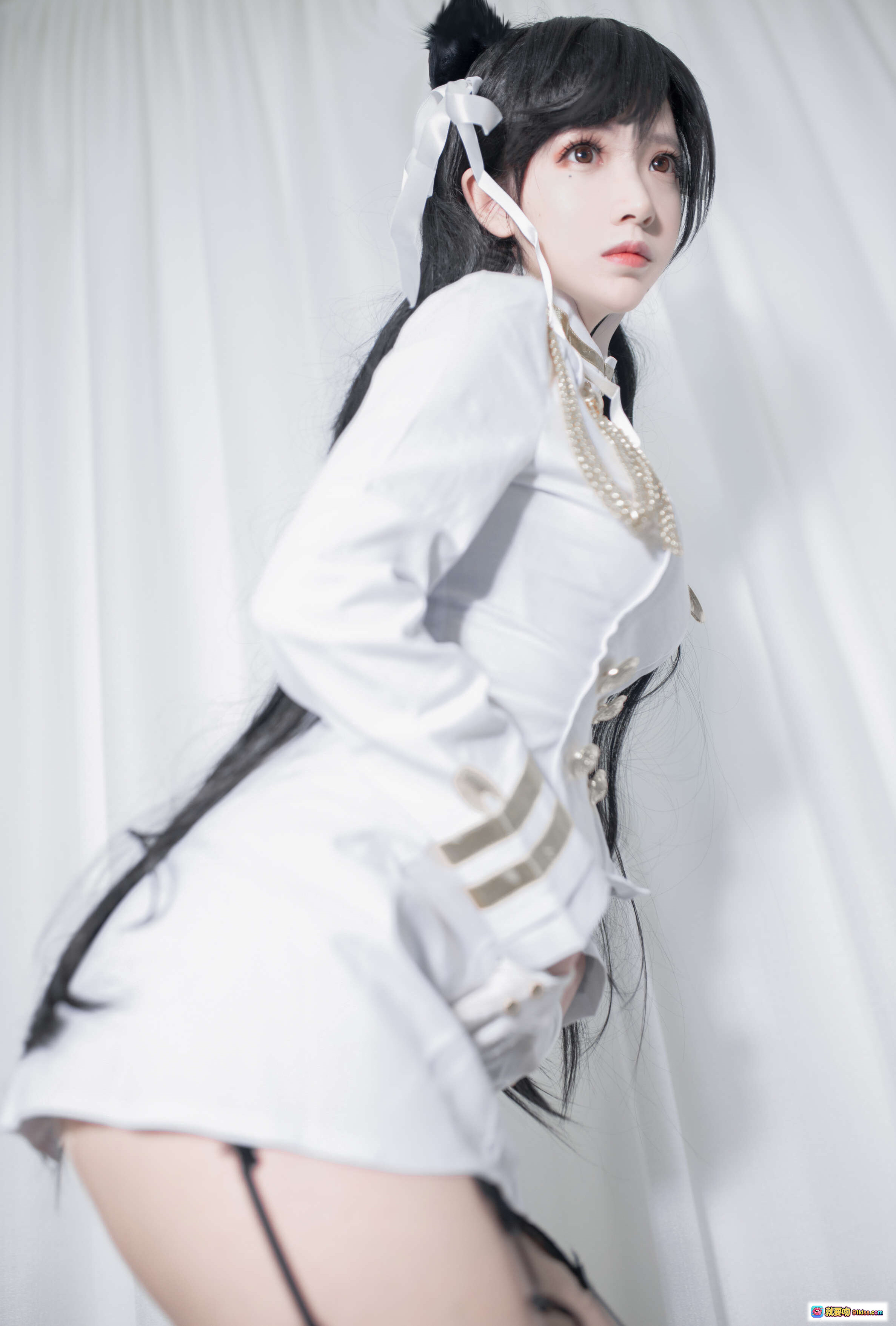 疯猫ss NO.053 爱宕 Cosplay 白色制服 黑发猫耳 优雅姿势 25P高清写真 - 就要吻