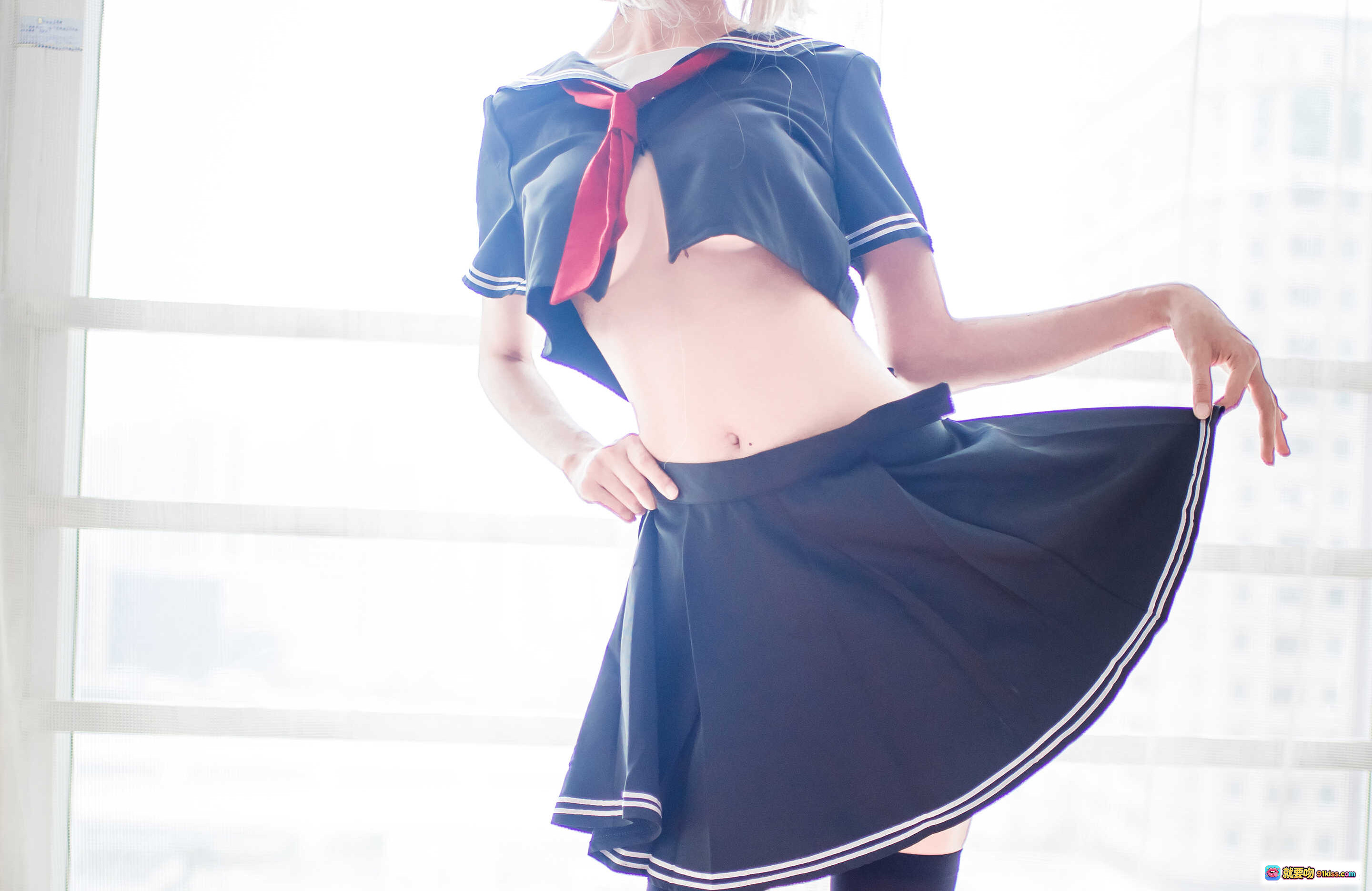 图片[7] - 木绵绵OwO NO.013 贞德黑化版cosplay写真 23P高清美图 学院风短裙黑丝少女坐姿优雅室内窗边拍摄 - 就要吻