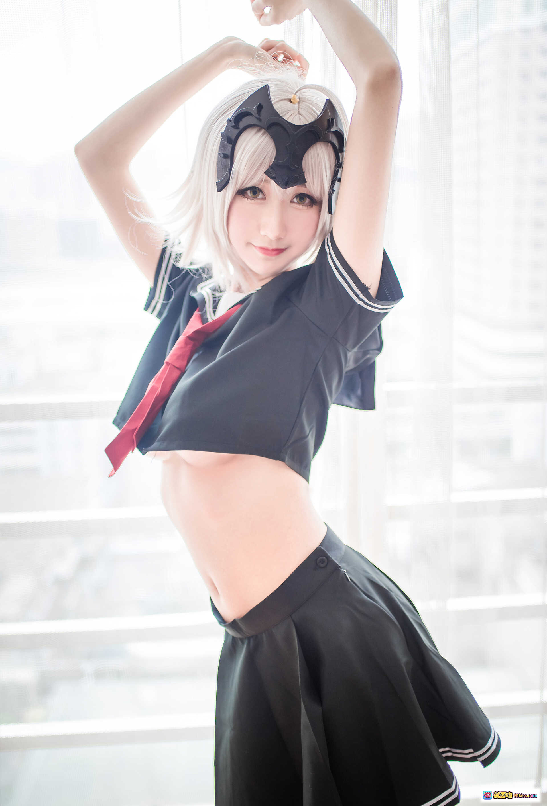 图片[6] - 木绵绵OwO NO.013 贞德黑化版cosplay写真 23P高清美图 学院风短裙黑丝少女坐姿优雅室内窗边拍摄 - 就要吻