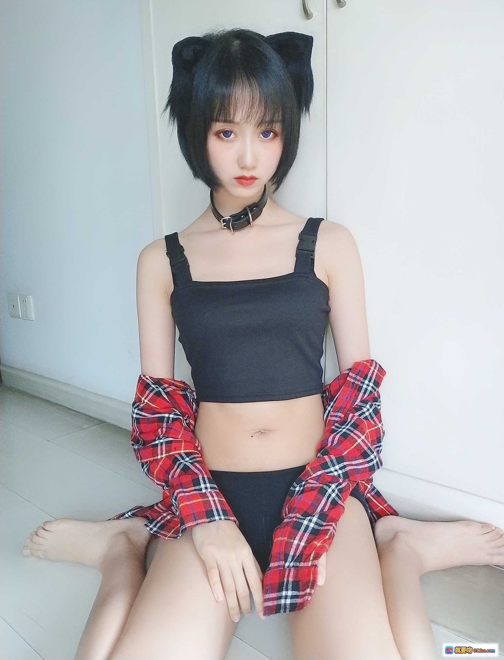 图片[7] - 木绵绵OwO NO.035不良猫写真：紫瞳短发少女黑吊带内衣性感私房照44P高清单品 - 就要吻