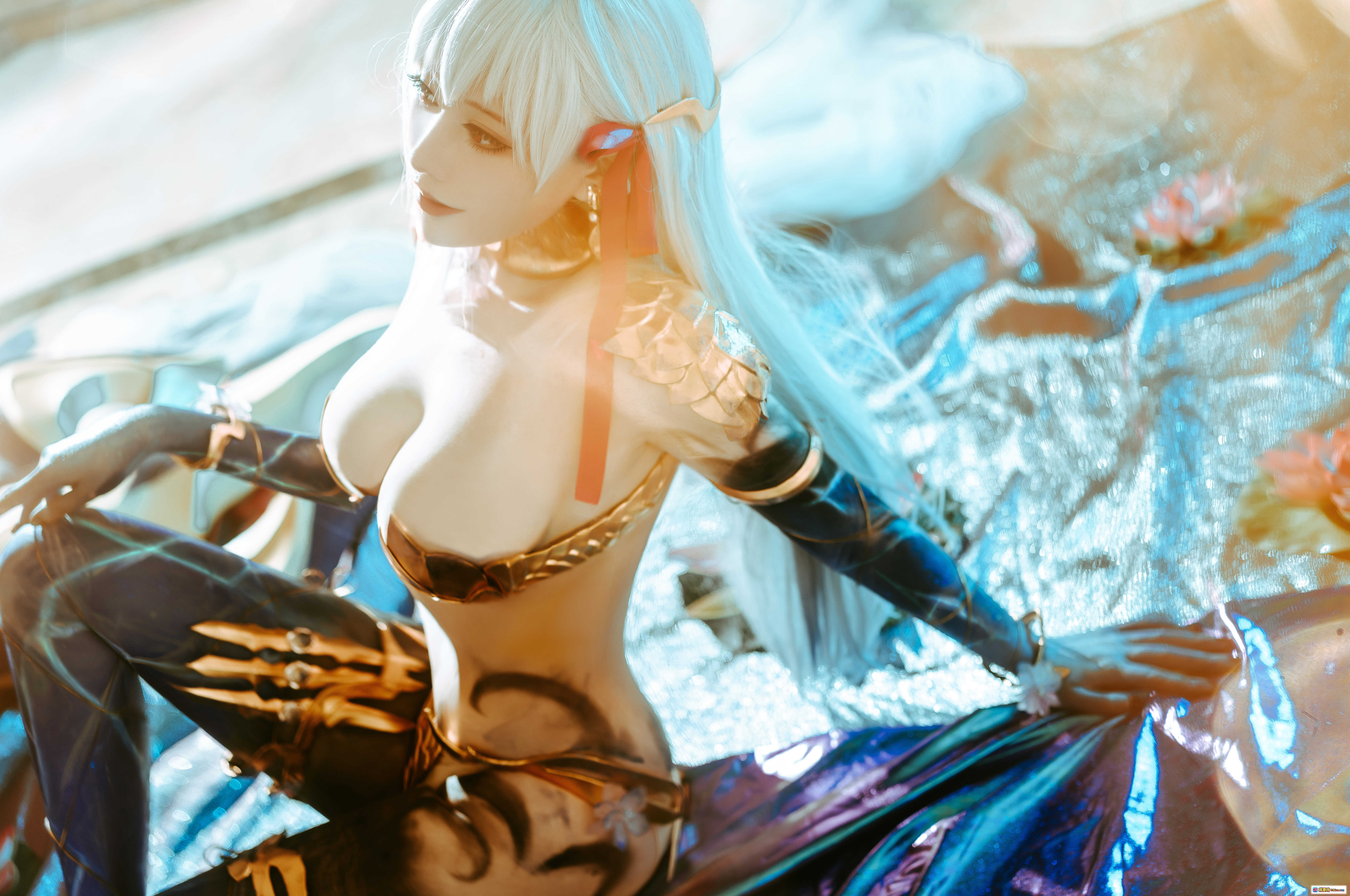 图片[4] - 念念_D NO.007 迦摩 Cosplay 精美写真 | 白发红饰 奢华服饰 华丽场景 9P高清图集 - 就要吻