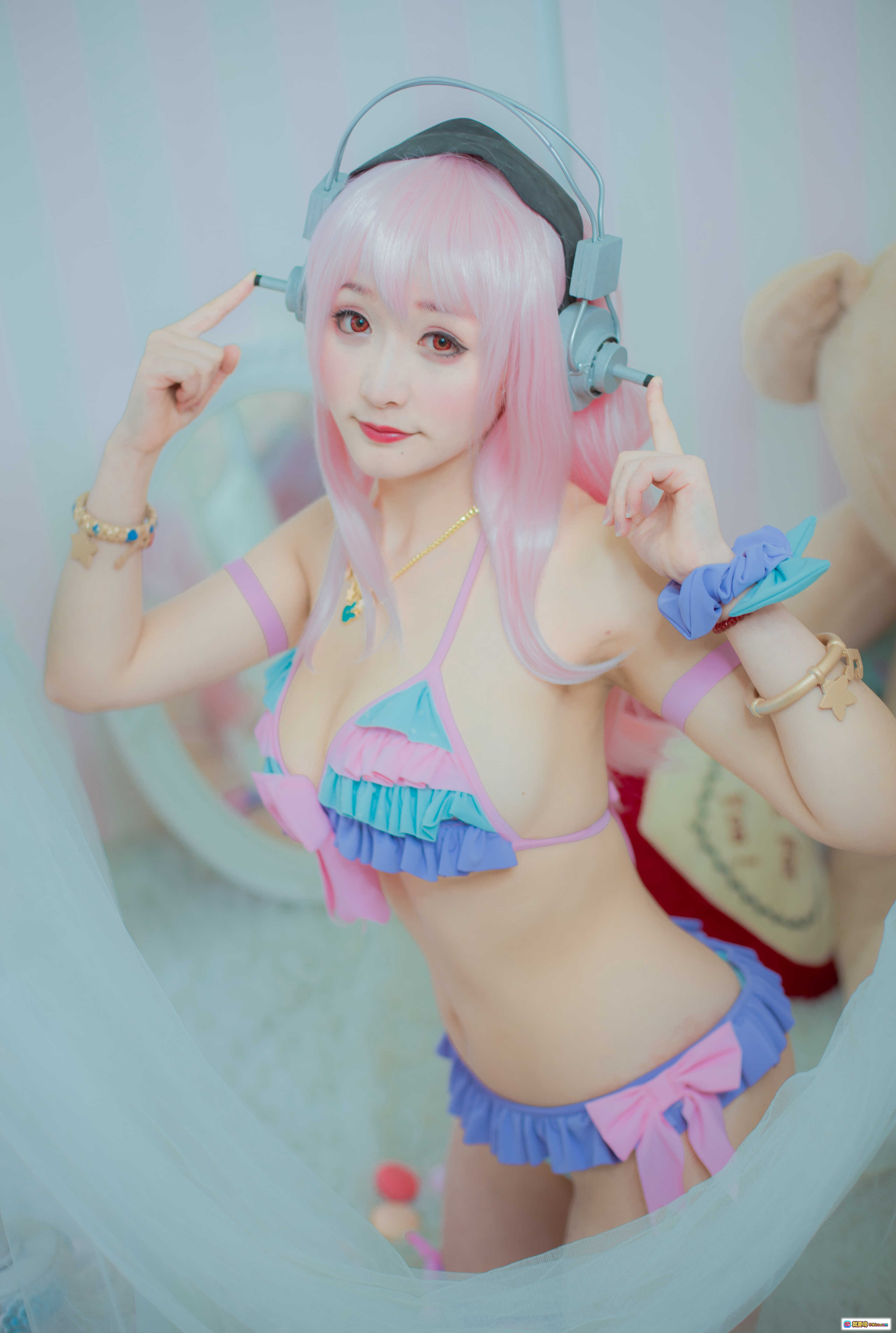 图片[4] - 三刀刀miido索尼子cosplay粉发少女白色蕾丝睡衣耳机萌系写真33P高清图集 - 就要吻