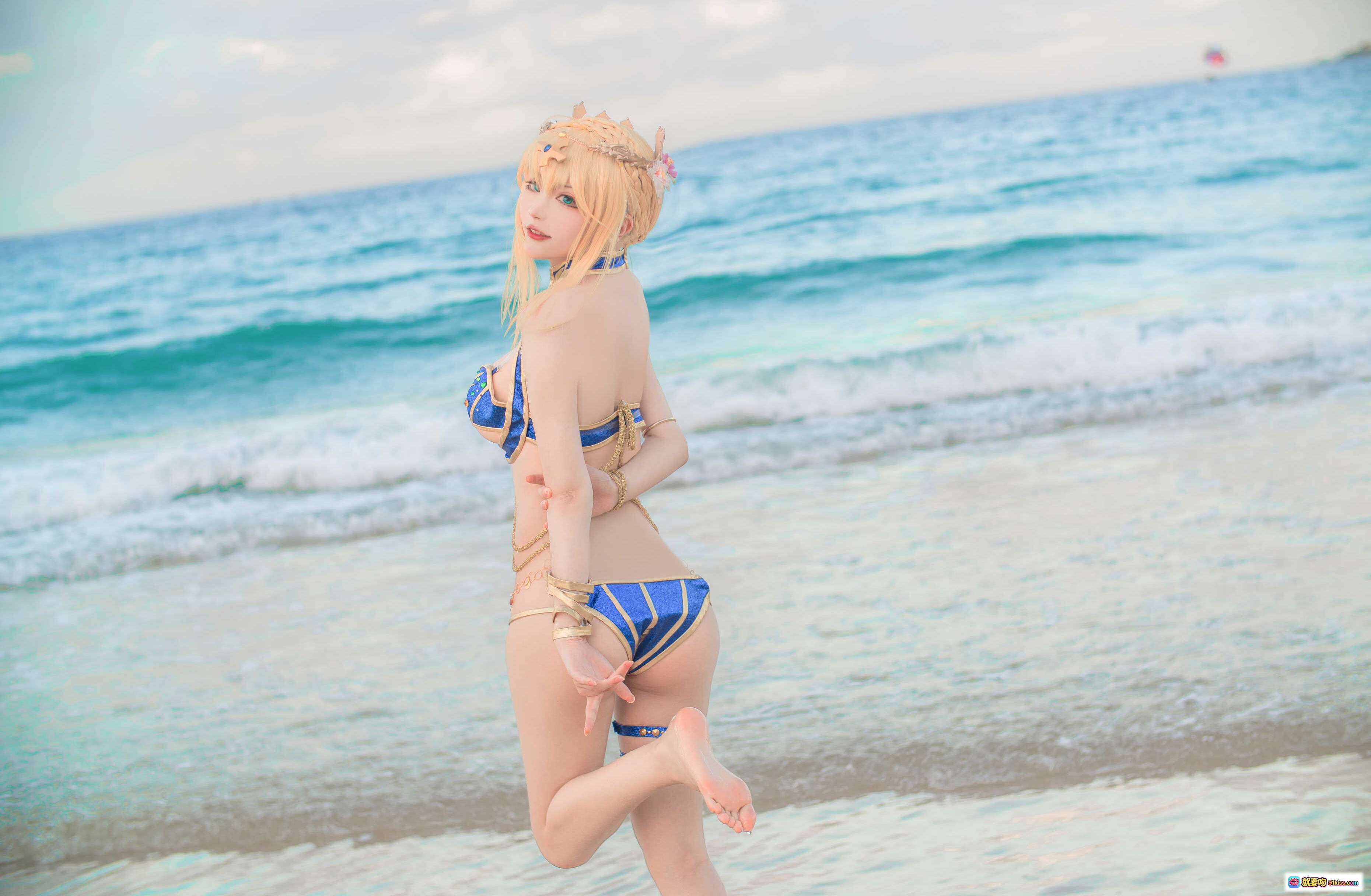 图片[5] - 起司块wii NO.028 白枪泳装cosplay海滩写真 48P高清图集 金发比基尼少女海边摆拍 美腿湿沙倒影 自然光人像摄影 - 就要吻