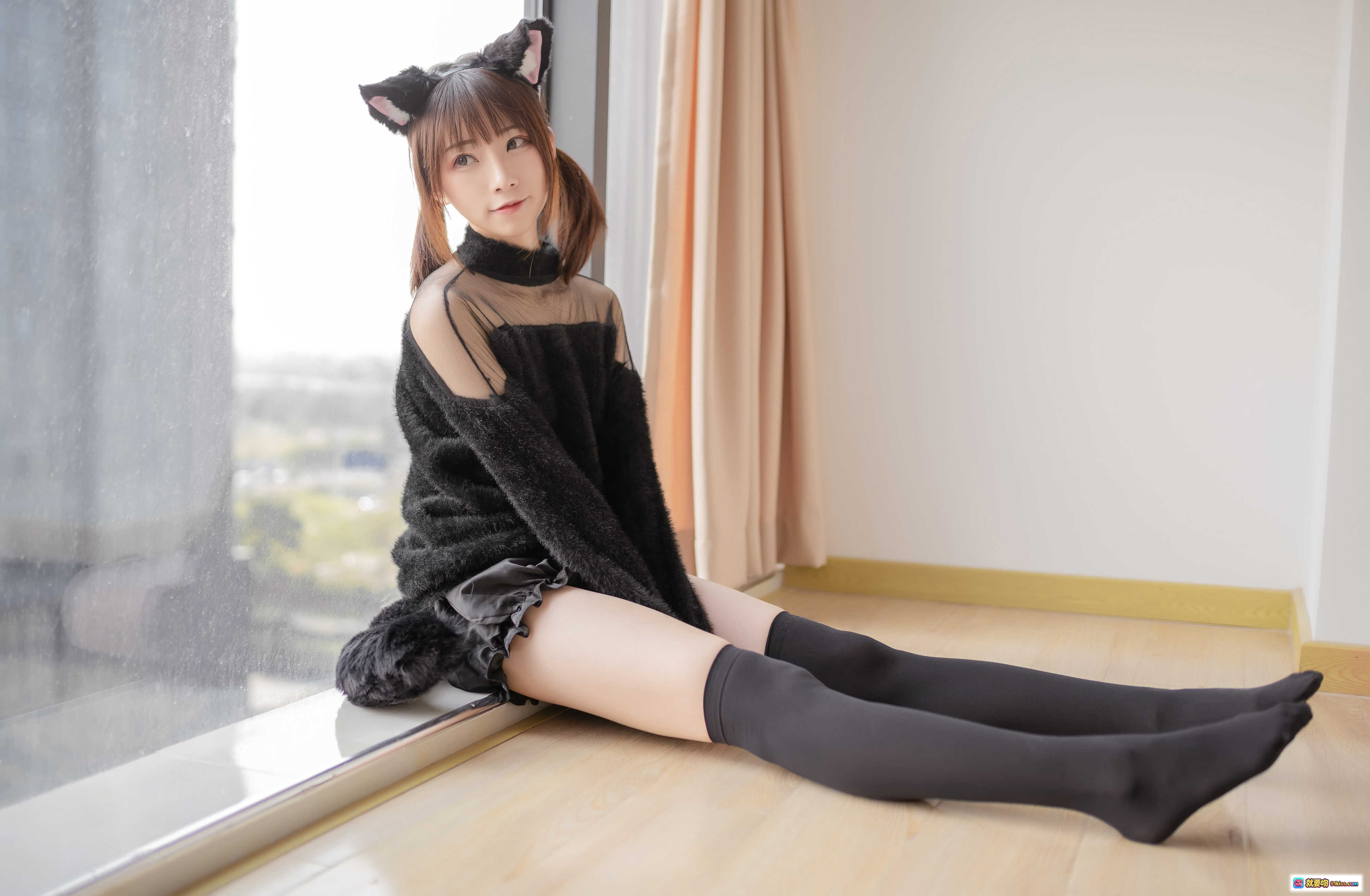 图片[6] - 黑喵主题写真Kitaro绮太郎NO.019 猫耳少女毛绒黑衣黑丝美腿45P高清图集 - 就要吻