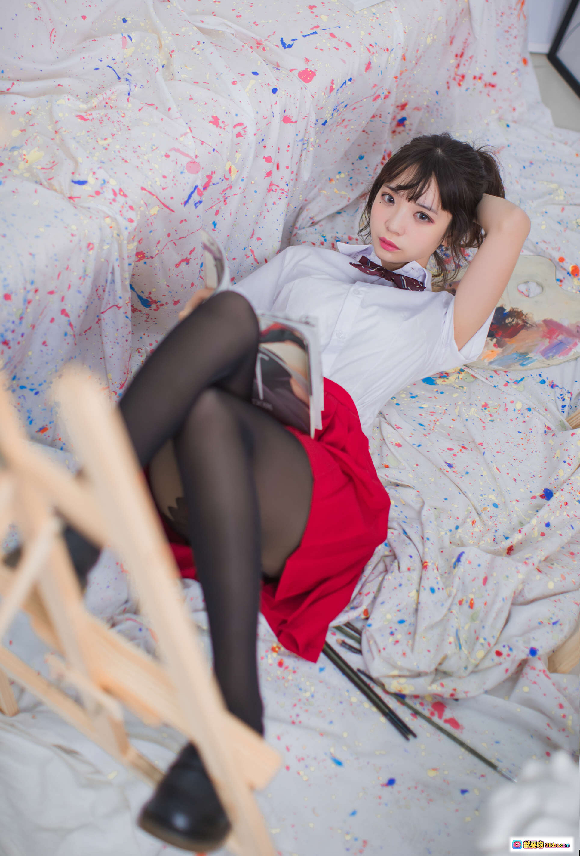 图片[1] - 疯猫ss NO.046 黑丝JK少女写真 47P高清图集 彩绘背景校园风美腿黑丝制服诱惑 - 就要吻