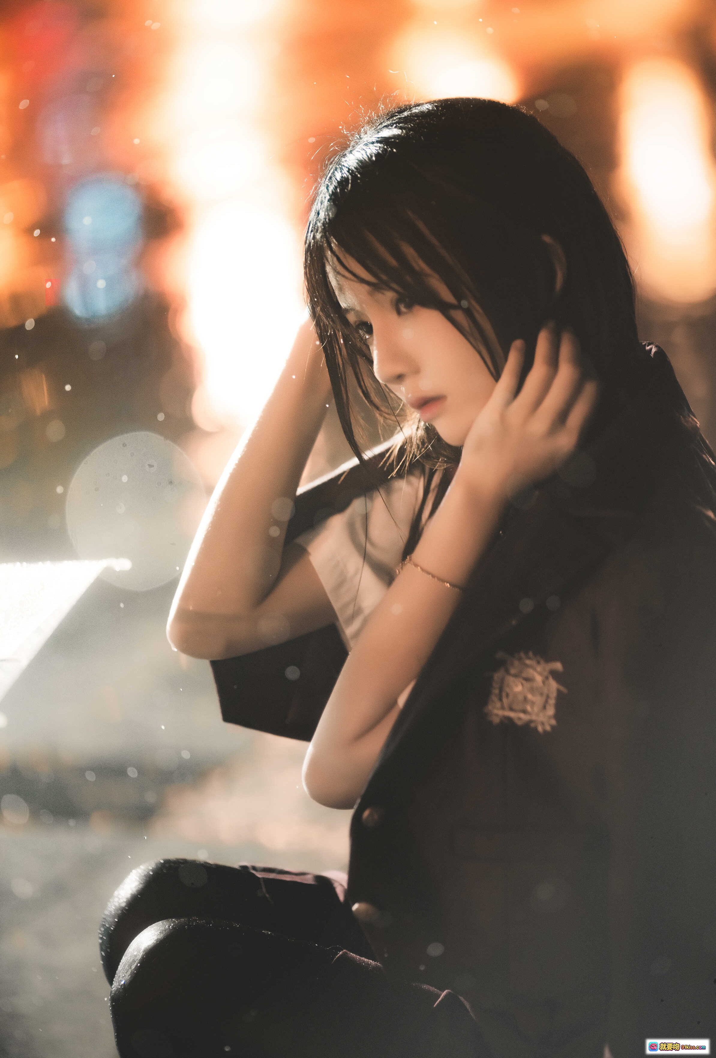 图片[8] - 雨夜撑伞少女写真｜桜桃喵082雨中漫步｜透明伞光影氛围感｜42P高清图集 - 就要吻