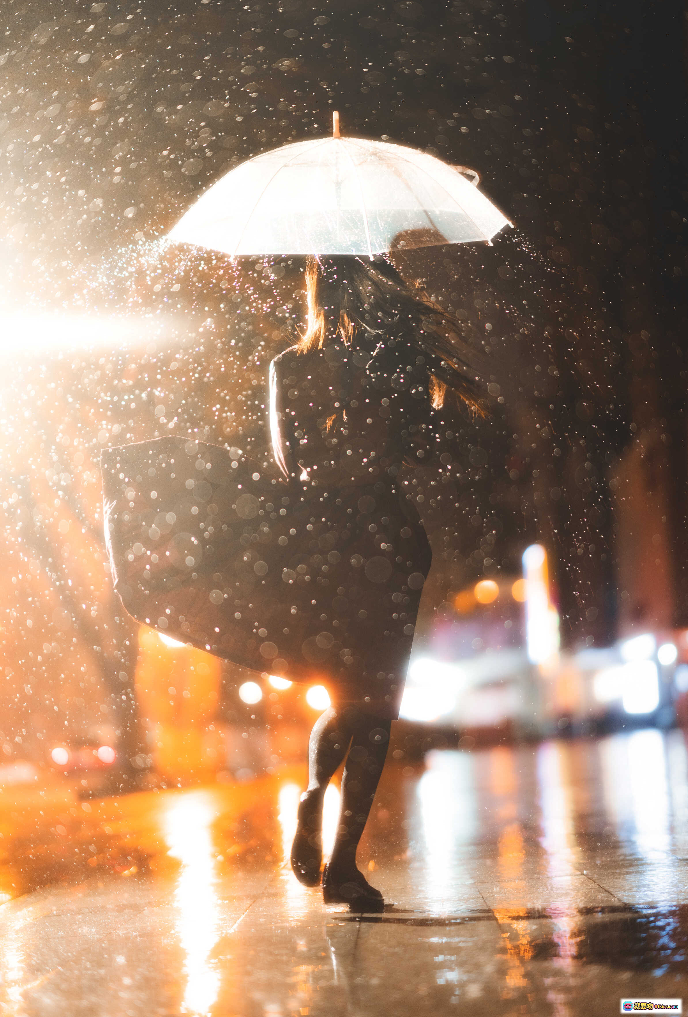 图片[3] - 雨夜撑伞少女写真｜桜桃喵082雨中漫步｜透明伞光影氛围感｜42P高清图集 - 就要吻