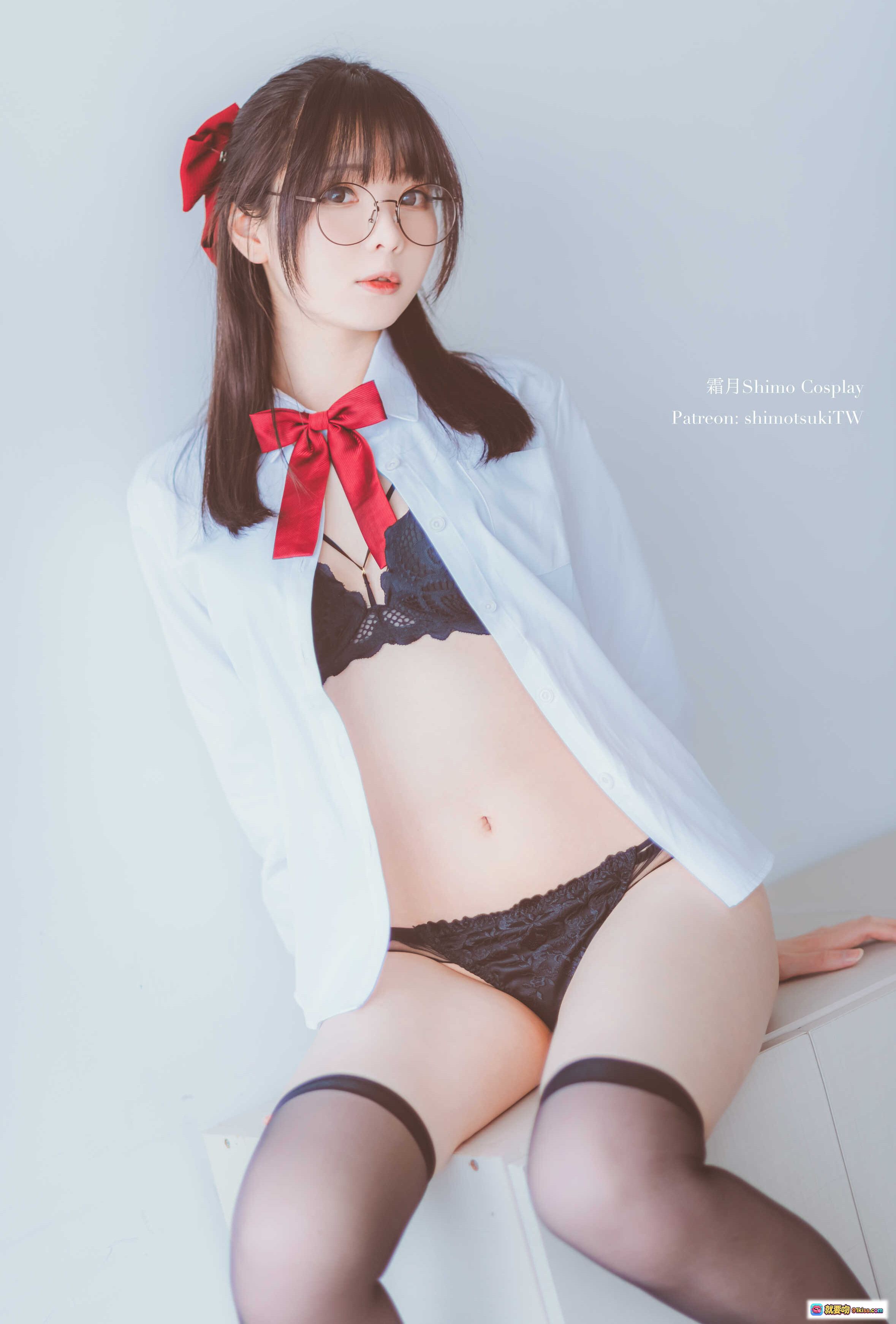 图片[9] - 霜月Shimo Cosplay JK制服兔耳少女写真 | 17P高清图集 | 校园风萌系美少女 | 白色毛绒手套+红色蝴蝶结 | 甜酷日系风格 - 就要吻