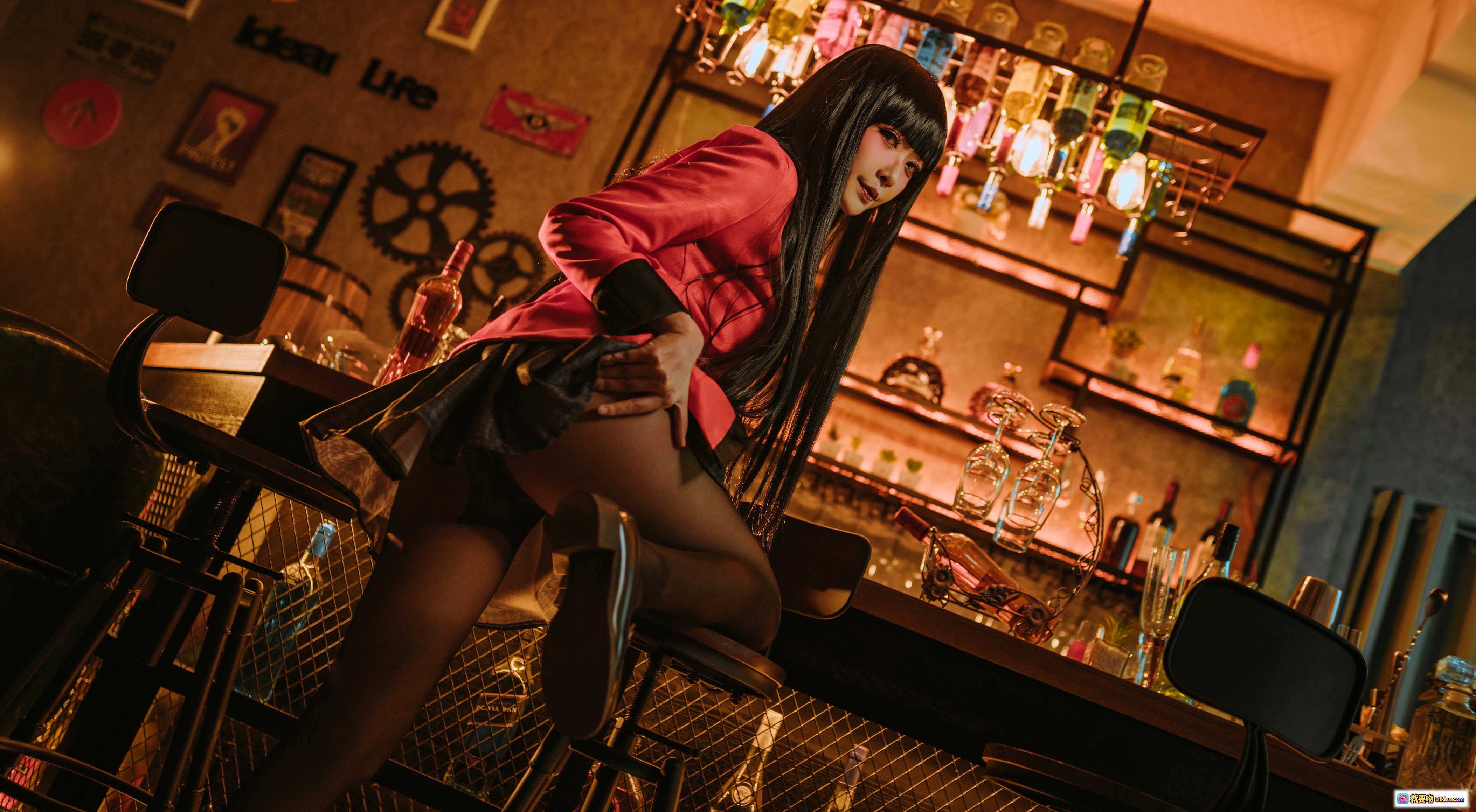 图片[4] - 源纱希cos蛇喰梦子粉黑制服酒吧场景写真17P高清美图 - 就要吻