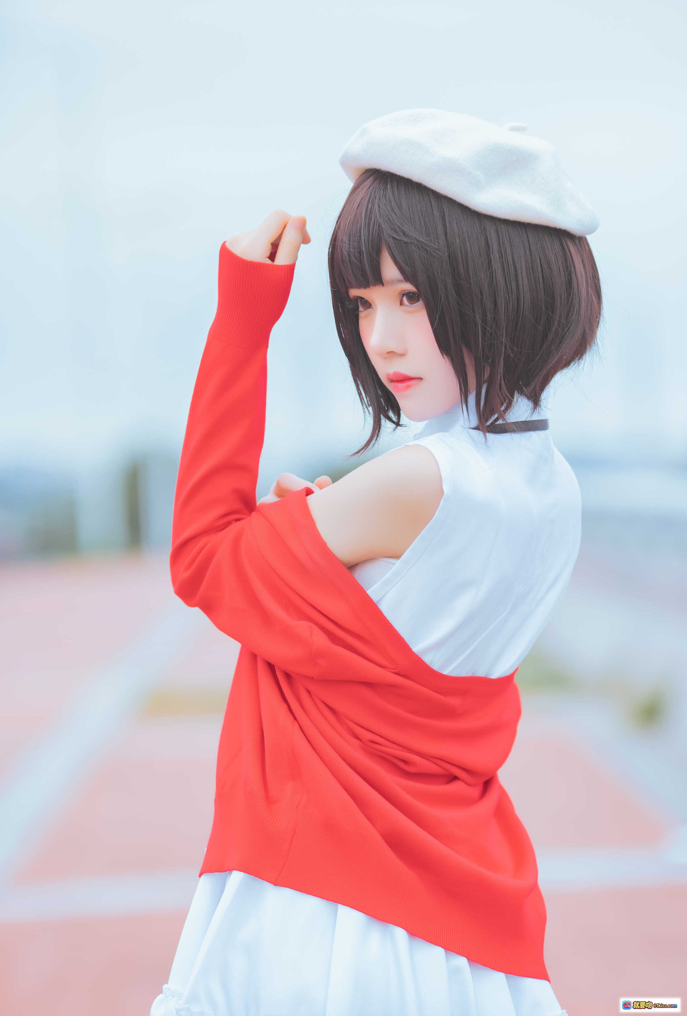 图片[4] - 桜桃喵cos加藤惠常服造型 红白配色少女蹲姿写真 甜美日系风格 33P高清图集 - 就要吻