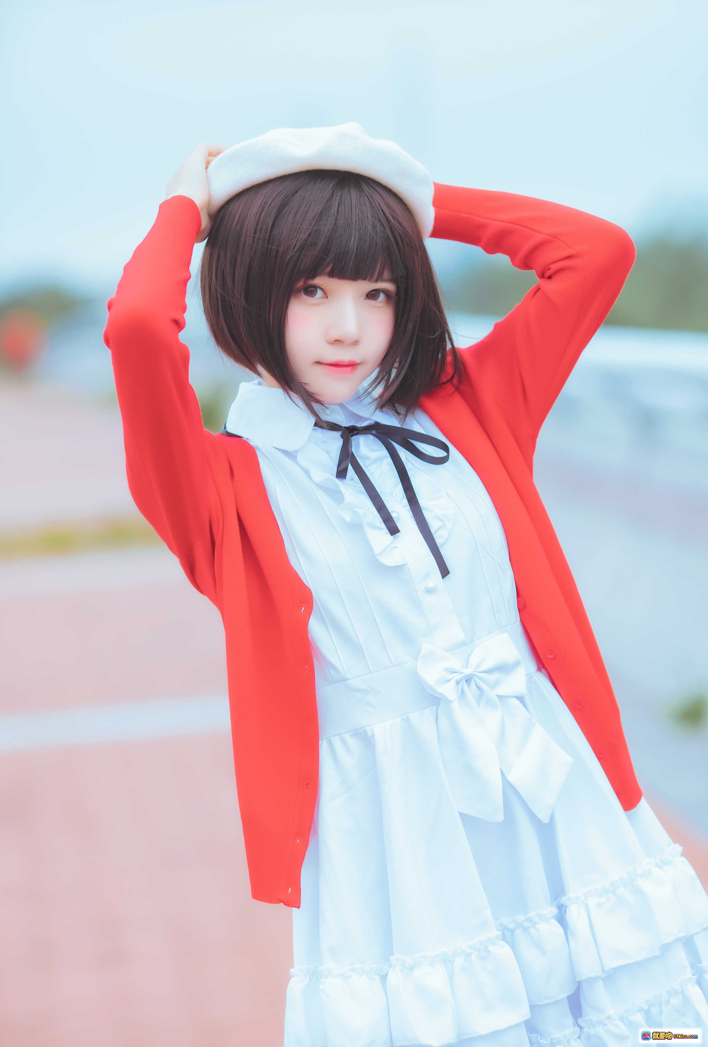 图片[9] - 桜桃喵cos加藤惠常服造型 红白配色少女蹲姿写真 甜美日系风格 33P高清图集 - 就要吻