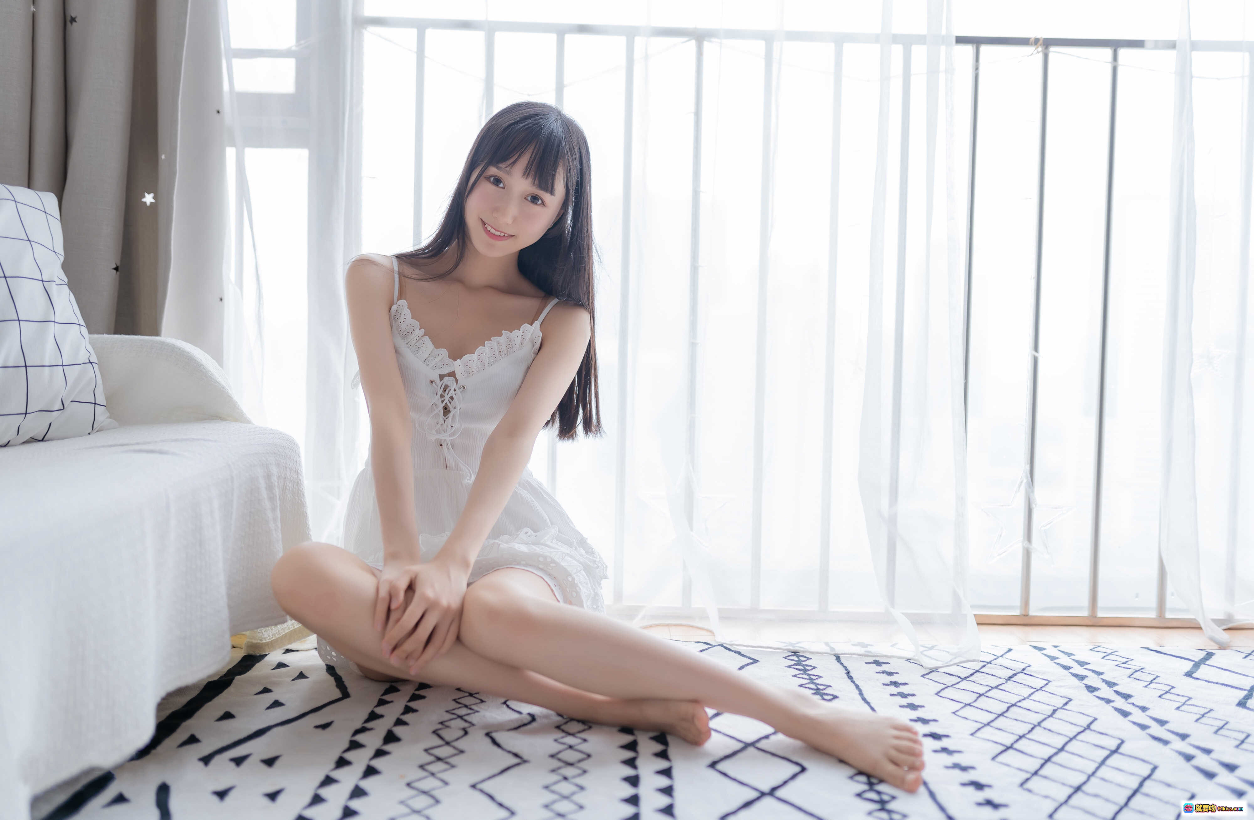 图片[8] - 木绵绵OwO NO.049 白色睡裙美腿特写 40P高清写真 软妹风纯欲风居家私房摄影 无视频 - 就要吻