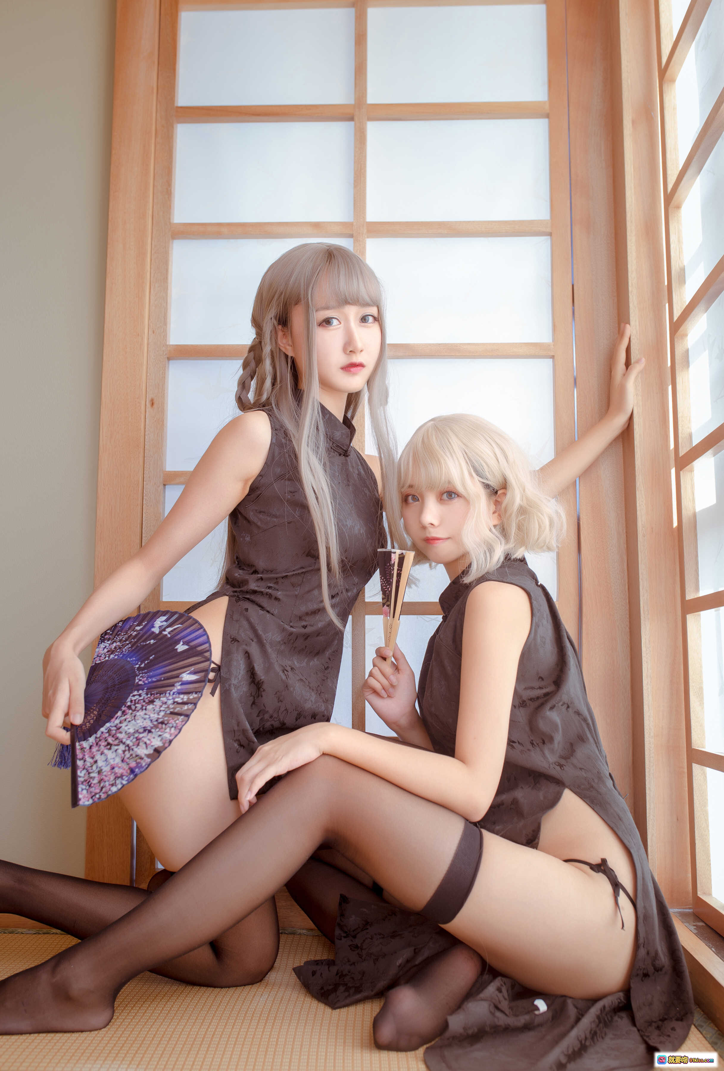 图片[2] - 木绵绵OwO NO.006 魔女旗袍小野妹子写真 24P高清日系和风黑丝美腿扇子少女双人私房摄影 - 就要吻