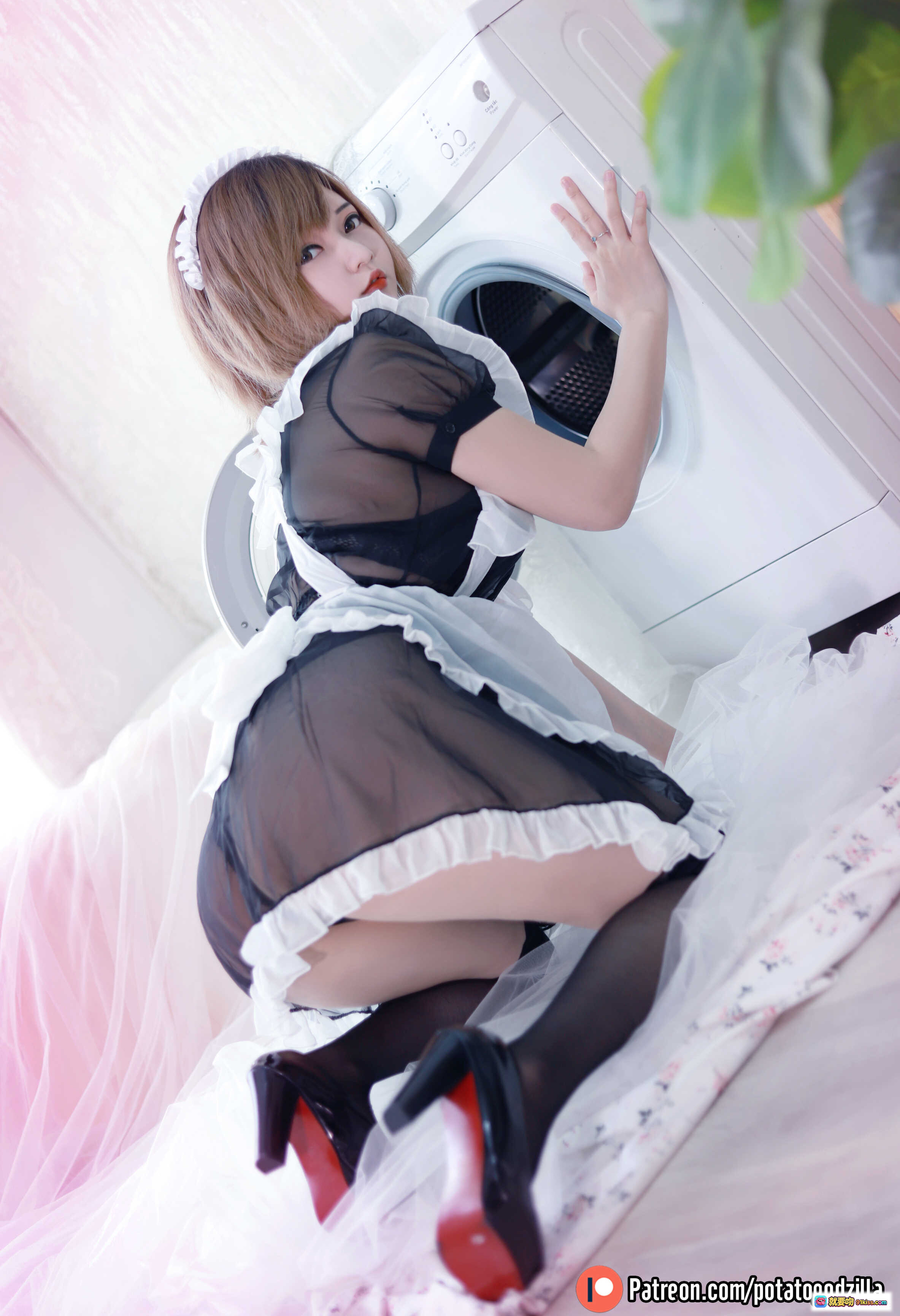 图片[6] - Potato Godzilla NO.034 Maid 黑色蕾丝内衣+粉色纱裙+高跟鞋 优雅性感写真 38P高清图集 - 就要吻