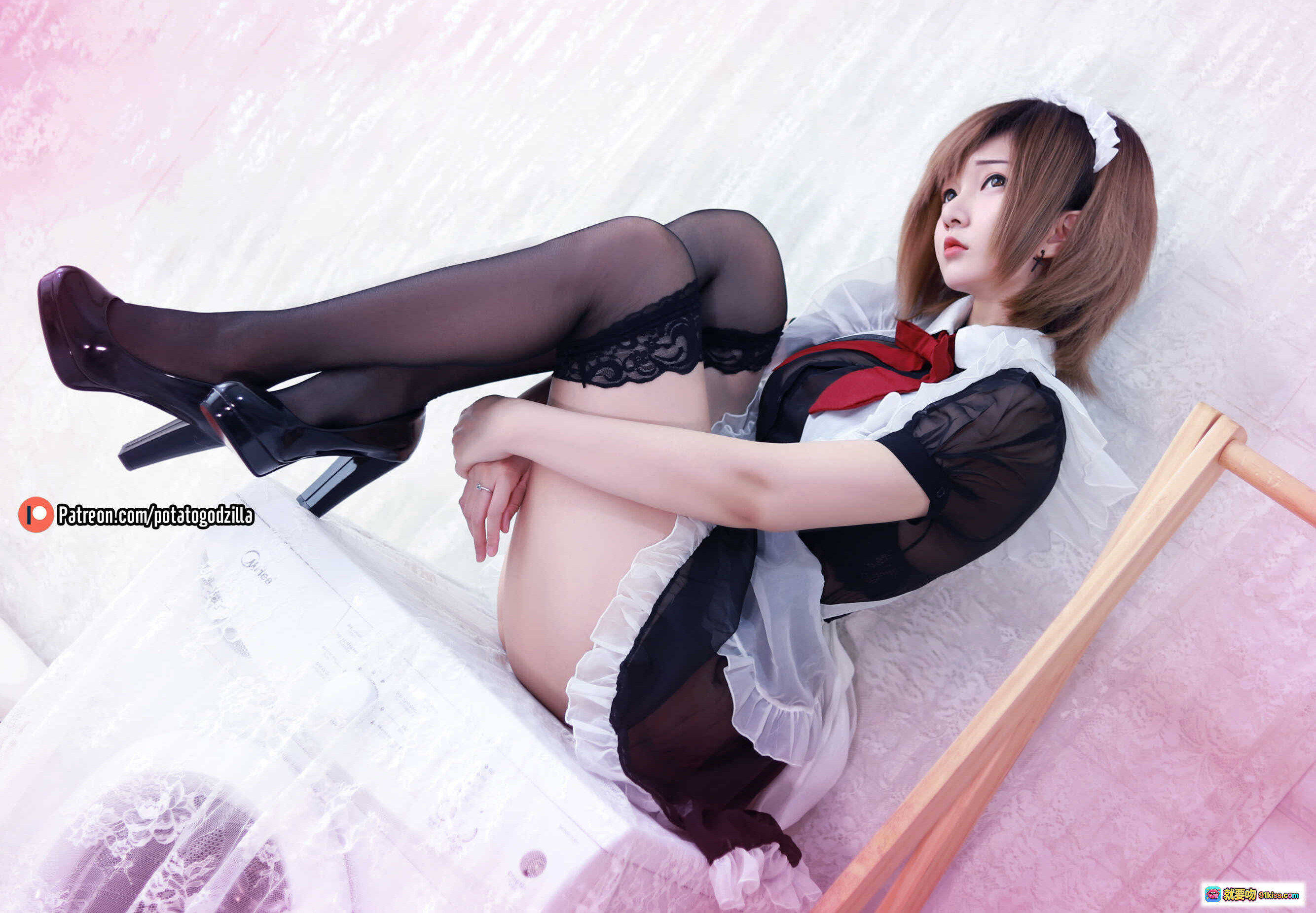 图片[10] - Potato Godzilla NO.034 Maid 黑色蕾丝内衣+粉色纱裙+高跟鞋 优雅性感写真 38P高清图集 - 就要吻