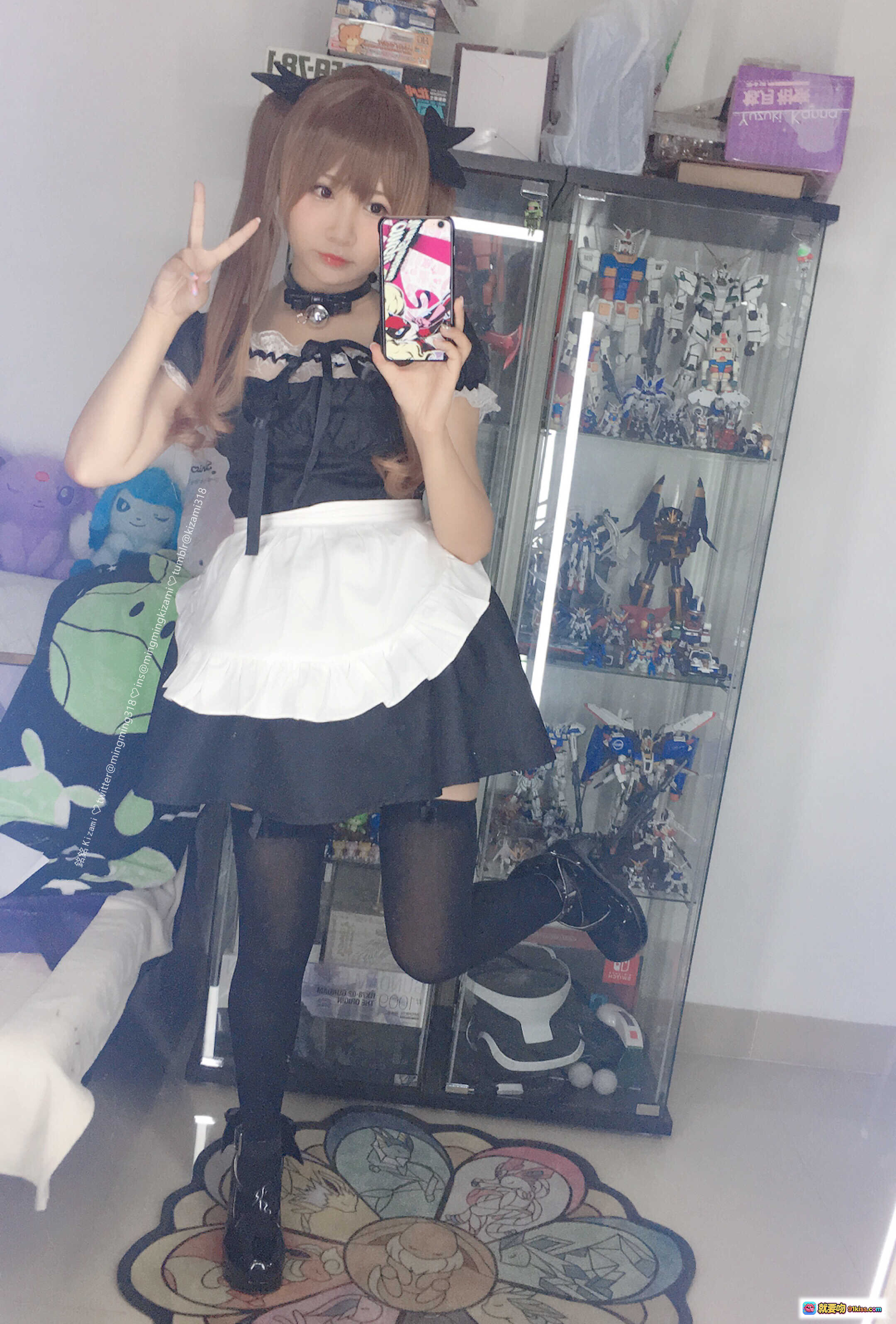 图片[8] - 铭铭Kizami Vol.011 兔子女仆写真 48P高清美图 黑丝吊带袜高跟鞋 二次元宅系房间背景 机甲手办收藏展示 - 就要吻