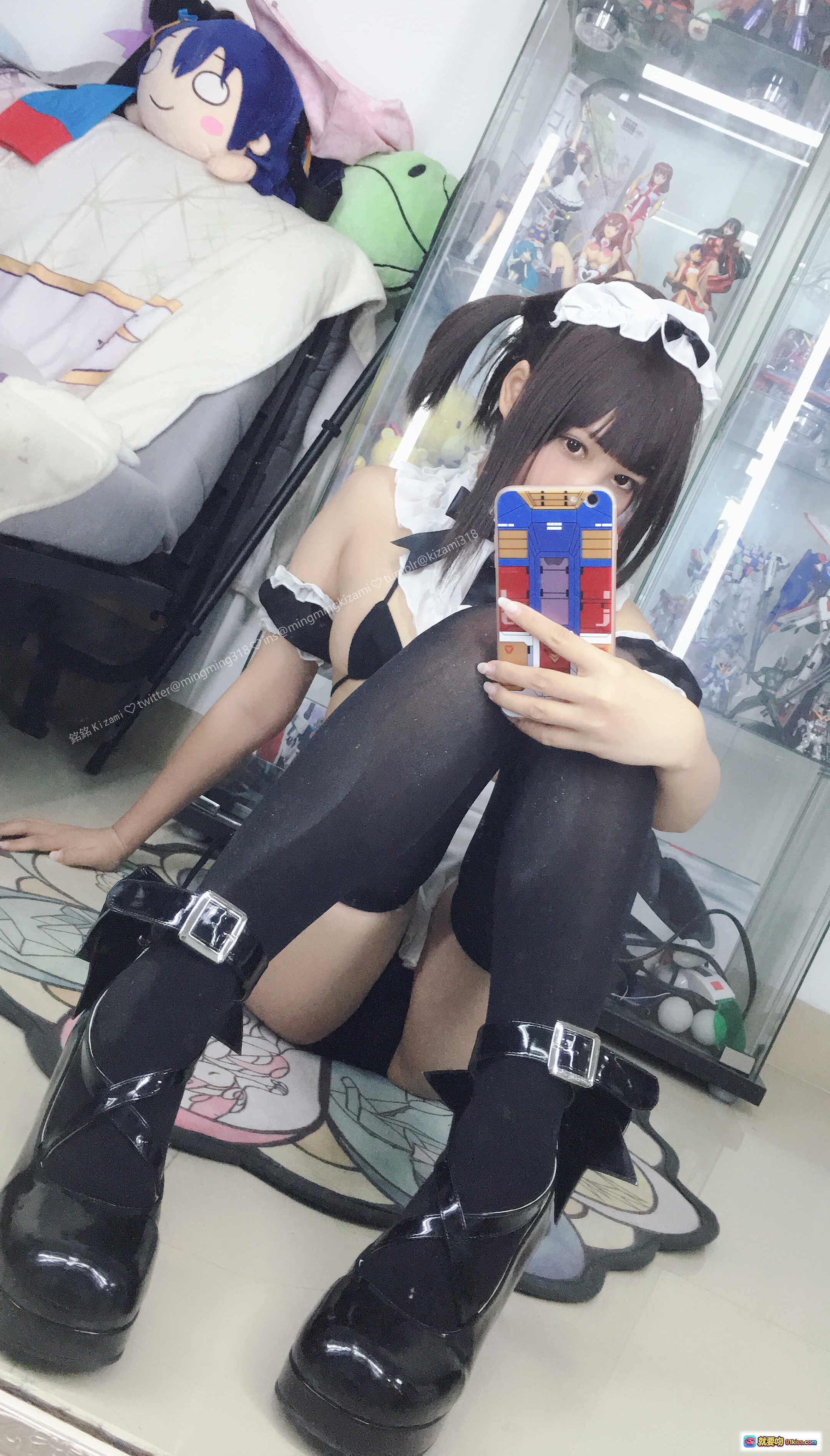 图片[6] - 铭铭Kizami Vol.011 兔子女仆写真 48P高清美图 黑丝吊带袜高跟鞋 二次元宅系房间背景 机甲手办收藏展示 - 就要吻