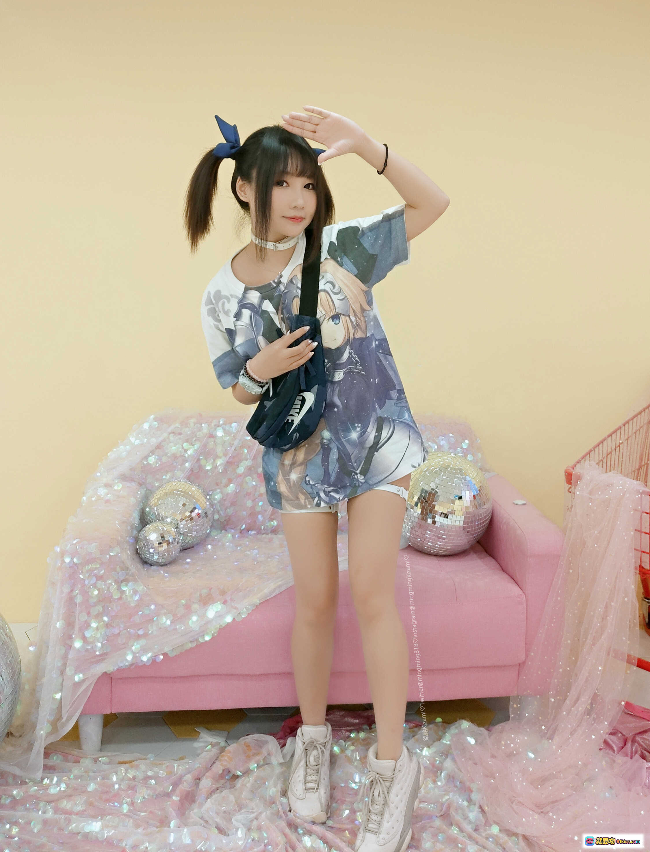 图片[8] - 铭铭Kizami Vol.006 自拍写真｜双马尾少女穿搭｜Nike腰包时尚造型｜粉色梦幻场景｜54P高清图集 - 就要吻