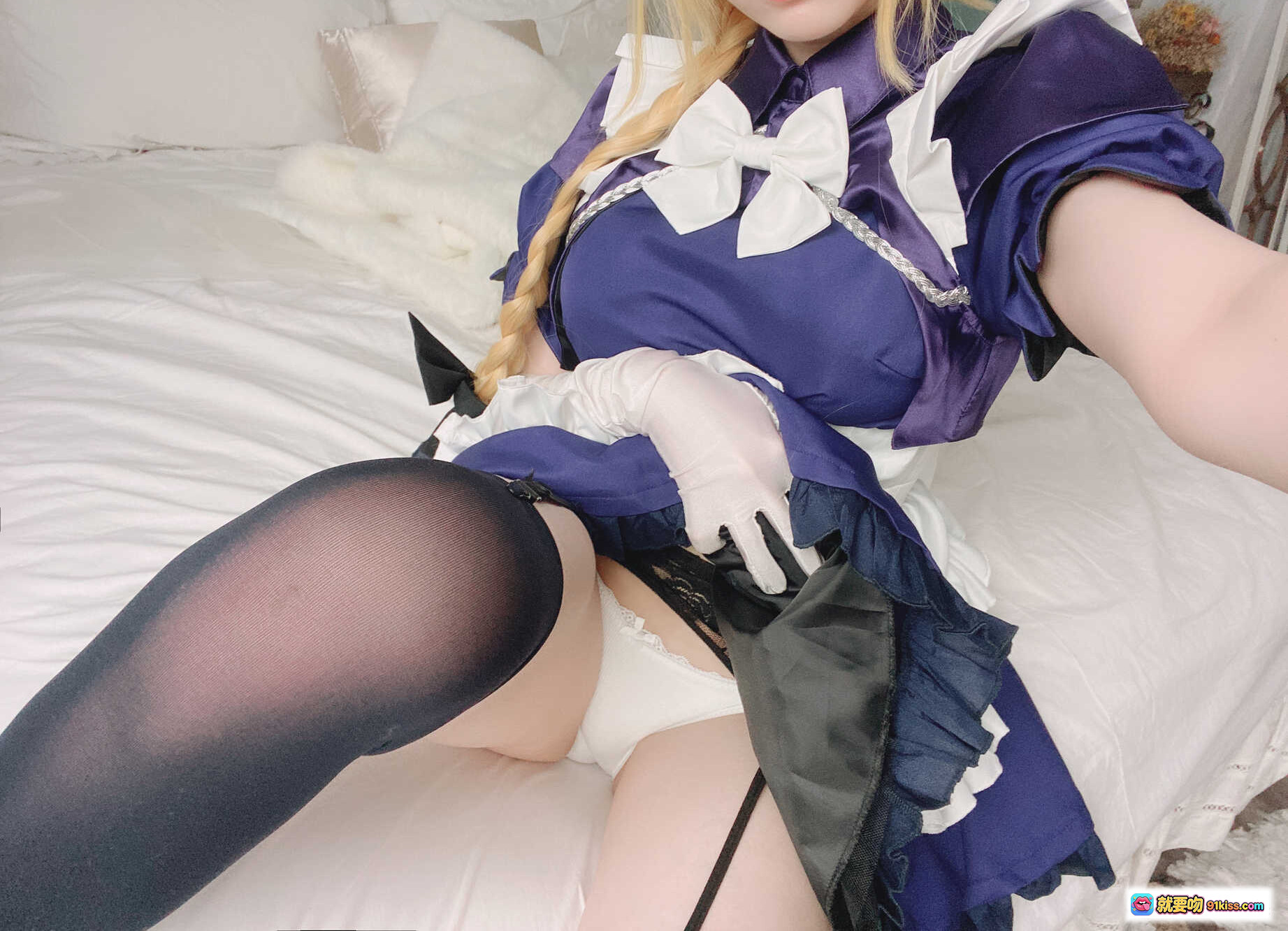 图片[4] - 霜月Shimo Cosplay贞德女仆装蓝白制服长发金发美少女写真NO.030高清15P - 就要吻