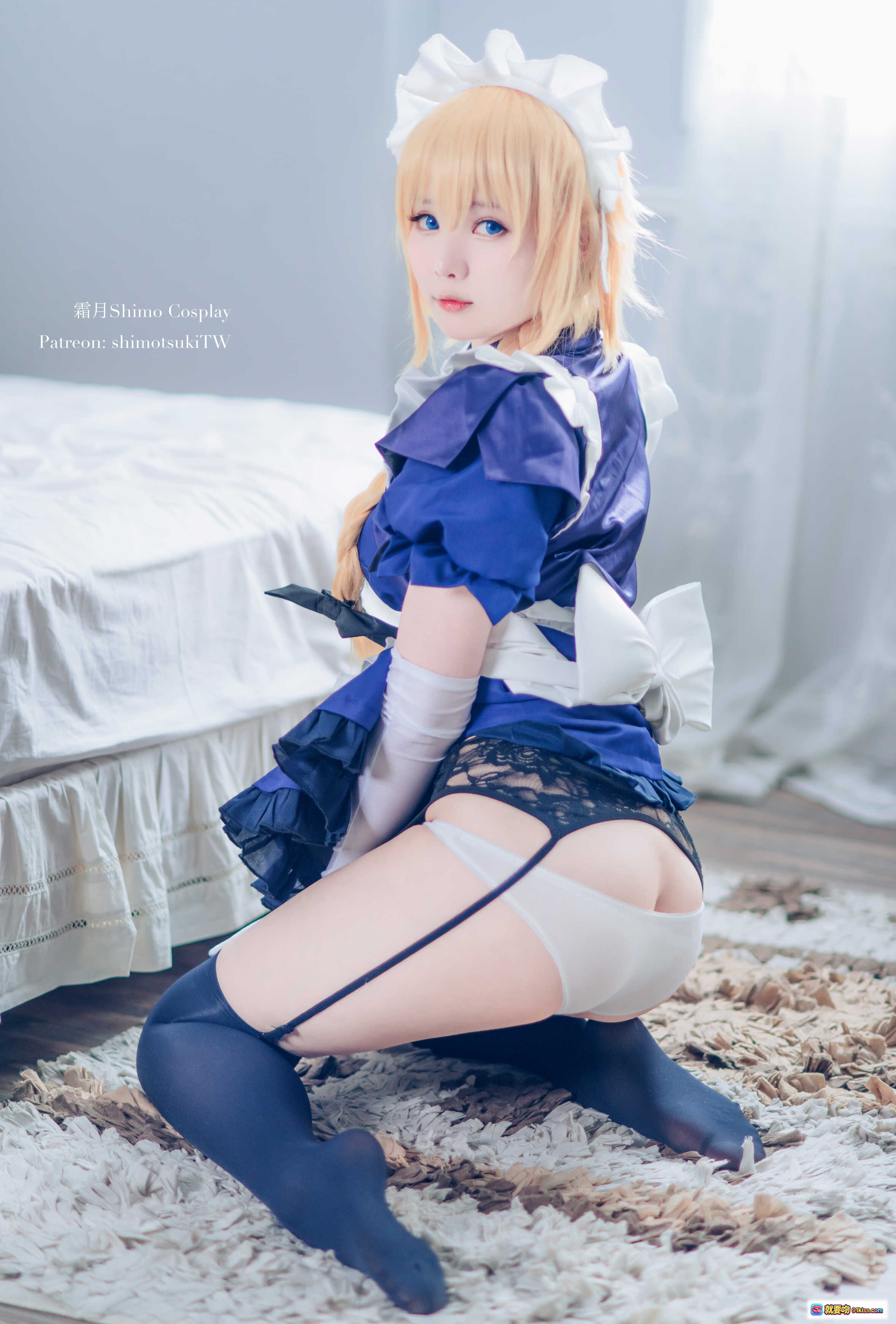图片[10] - 霜月Shimo Cosplay贞德女仆装蓝白制服长发金发美少女写真NO.030高清15P - 就要吻