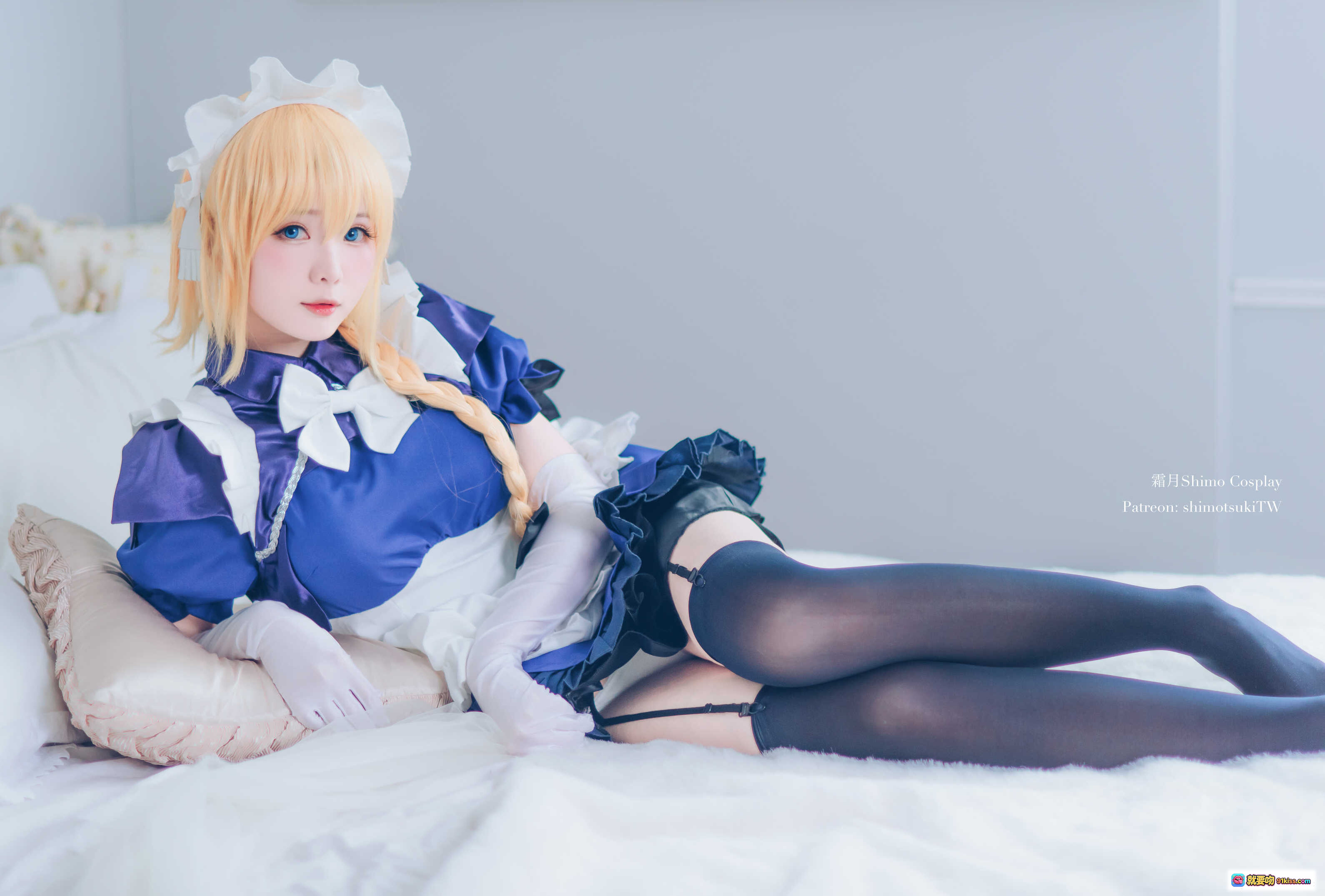 图片[5] - 霜月Shimo Cosplay贞德女仆装蓝白制服长发金发美少女写真NO.030高清15P - 就要吻