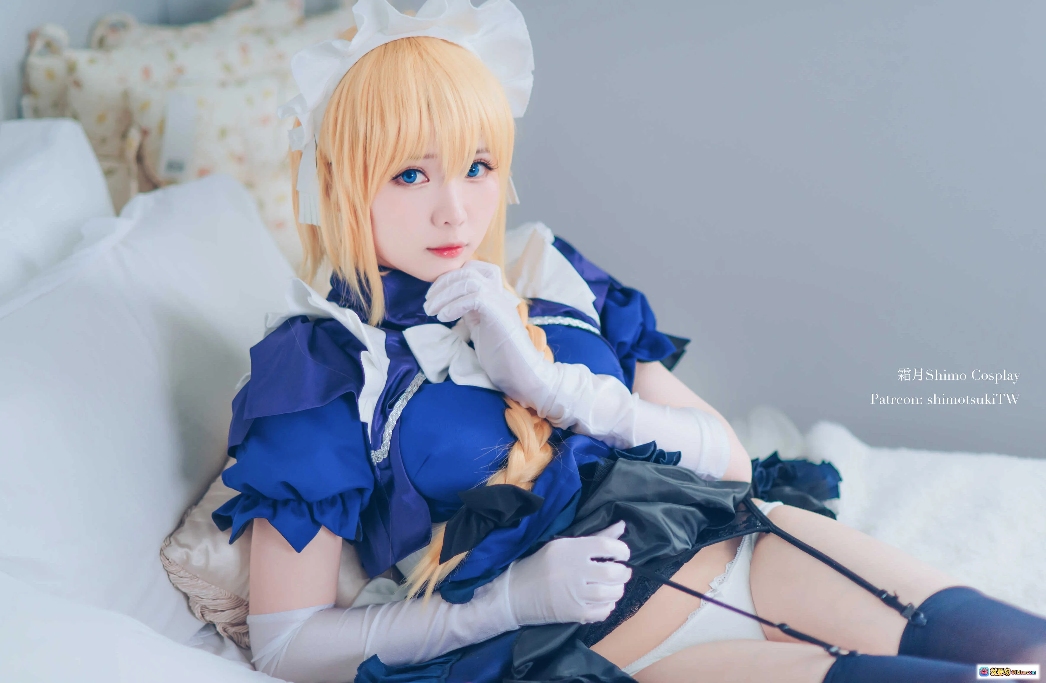 霜月Shimo Cosplay贞德女仆装蓝白制服长发金发美少女写真NO.030高清15P - 就要吻