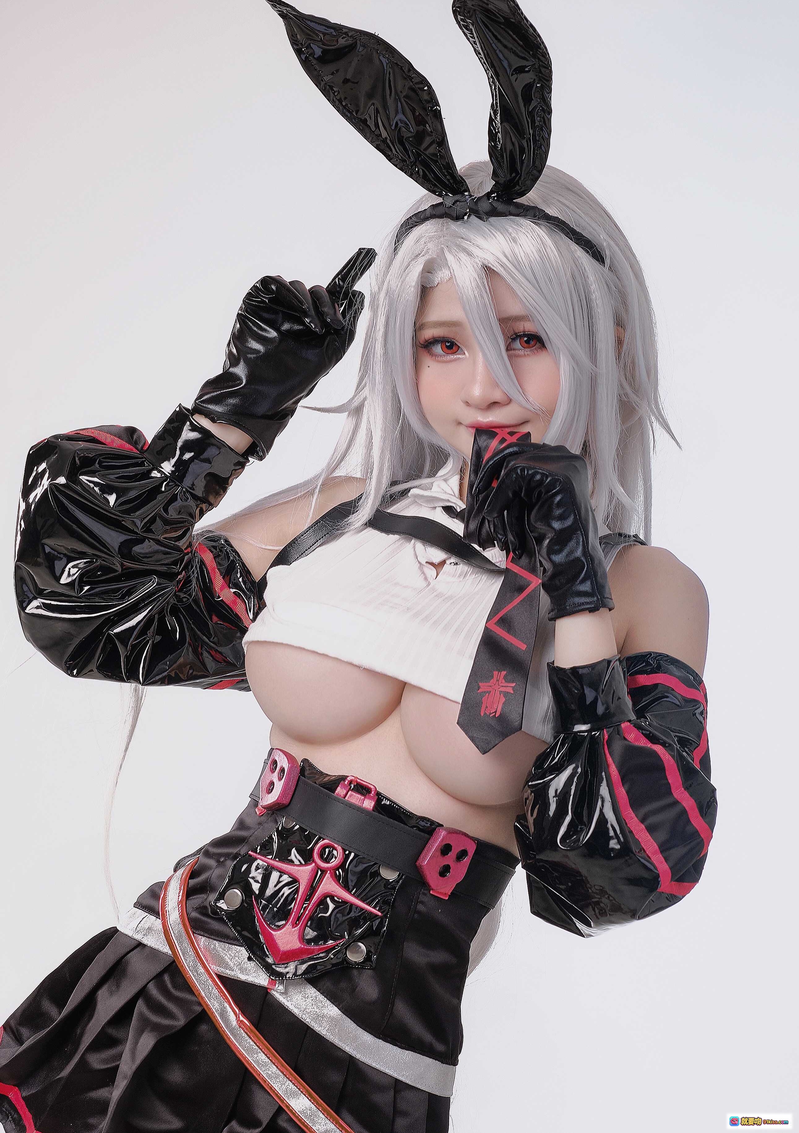 图片[10] - Azami NO.046碧蓝航线海因里希亲王cosplay写真 银发兔耳黑胶手套性感造型 21P高清图集 - 就要吻