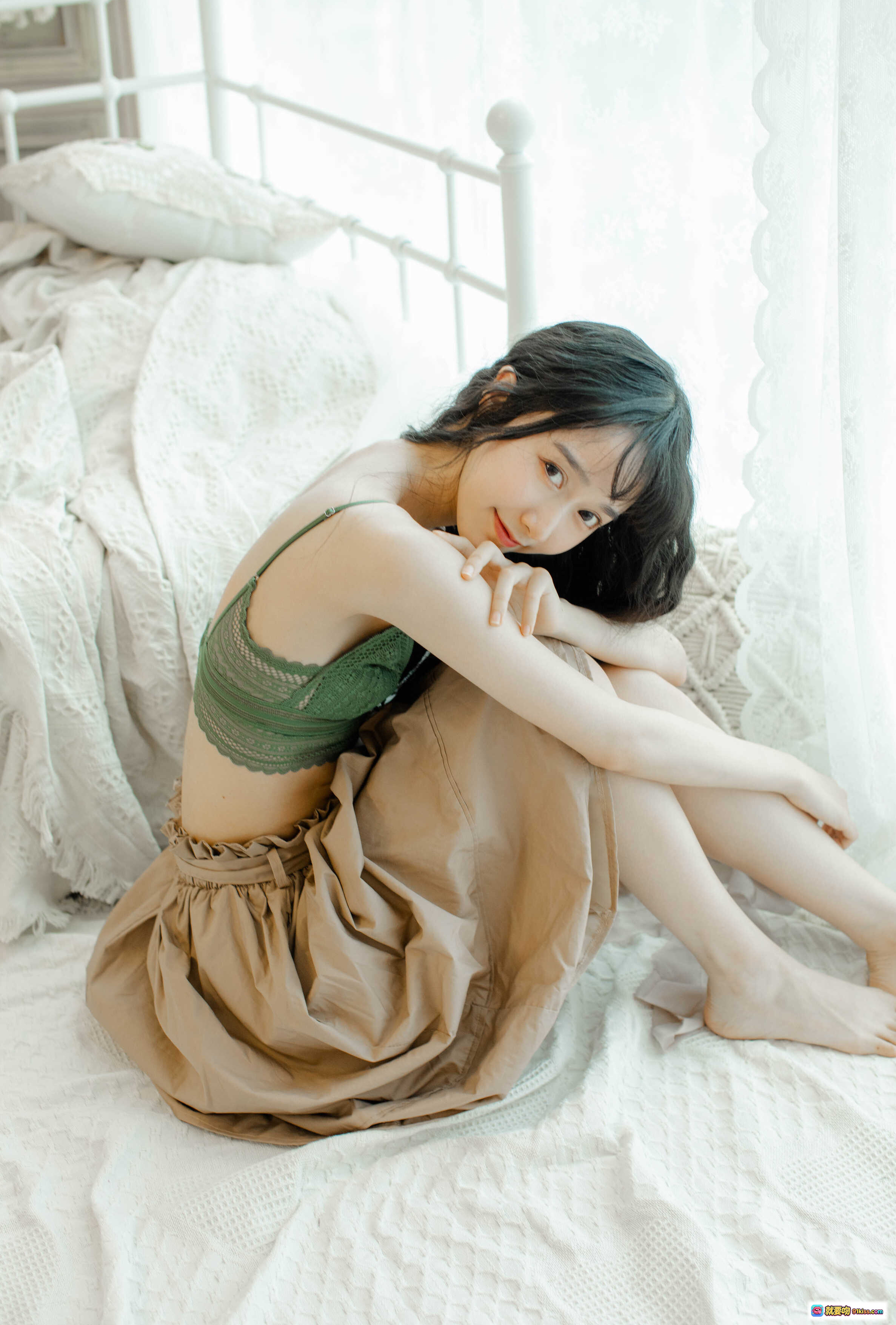 图片[4] - 木绵绵OwO NO.040 内衣写真3套30P 甜美少女风床照 绿色蕾丝内衣 柔光氛围感私房摄影 - 就要吻