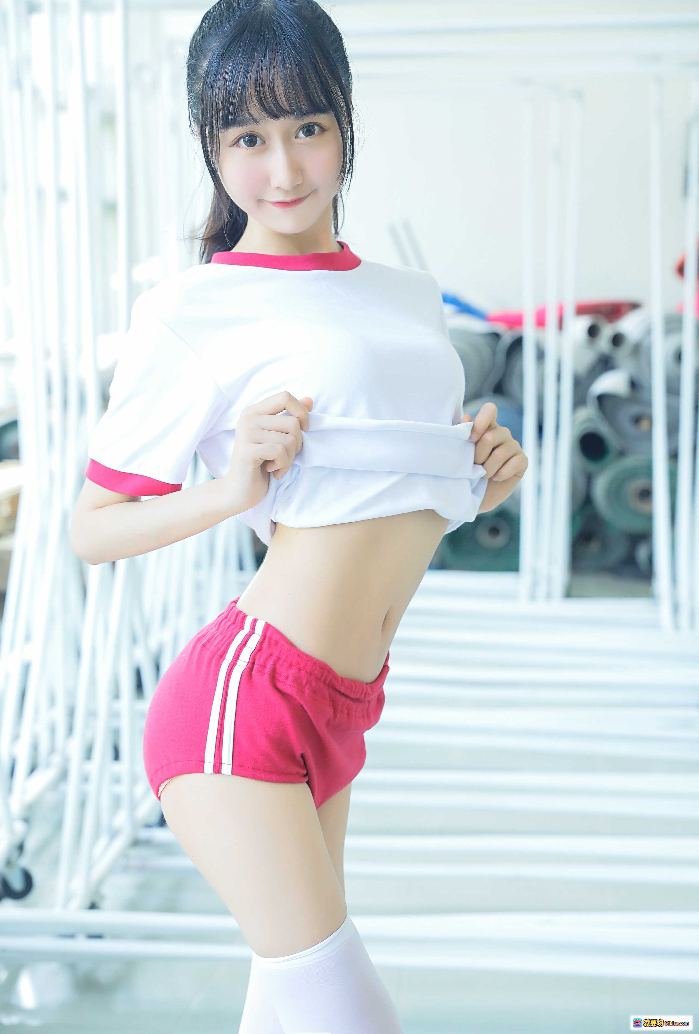 图片[7] - 木绵绵OwO NO.007 体育课少女写真 | 白衬衫格子裙长袜校园风 | 59P高清图集 - 就要吻