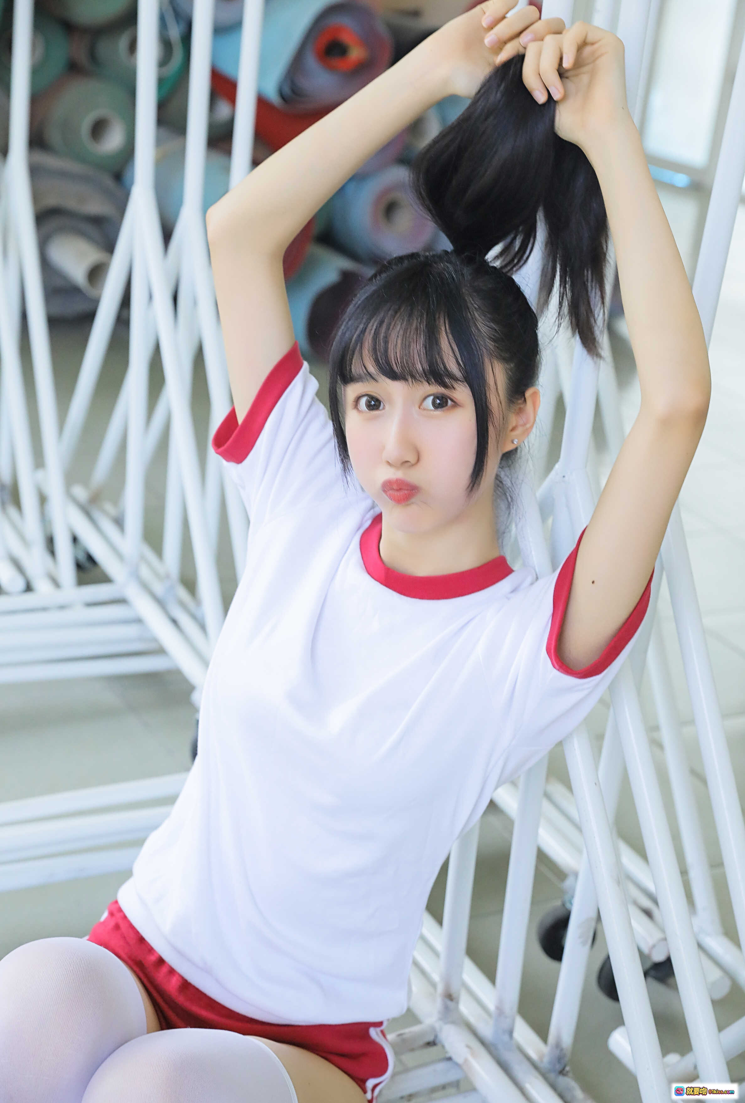 图片[5] - 木绵绵OwO NO.007 体育课少女写真 | 白衬衫格子裙长袜校园风 | 59P高清图集 - 就要吻