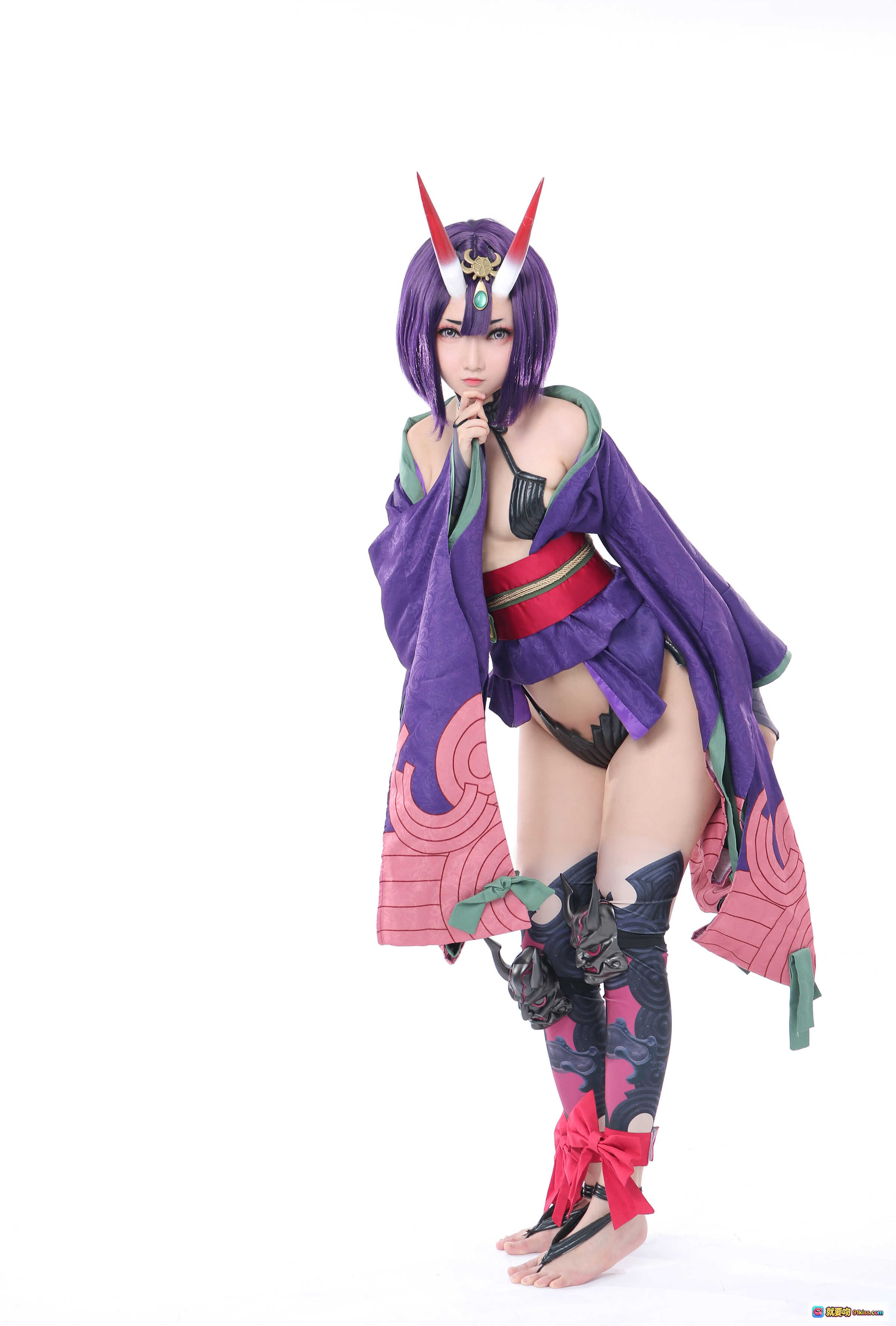 图片[3] - 紫发角饰Shuten Douji Cosplay写真 | 和风紫色浴衣造型 | 精致头饰与性感露肩设计 | 高清24P图集 - 就要吻