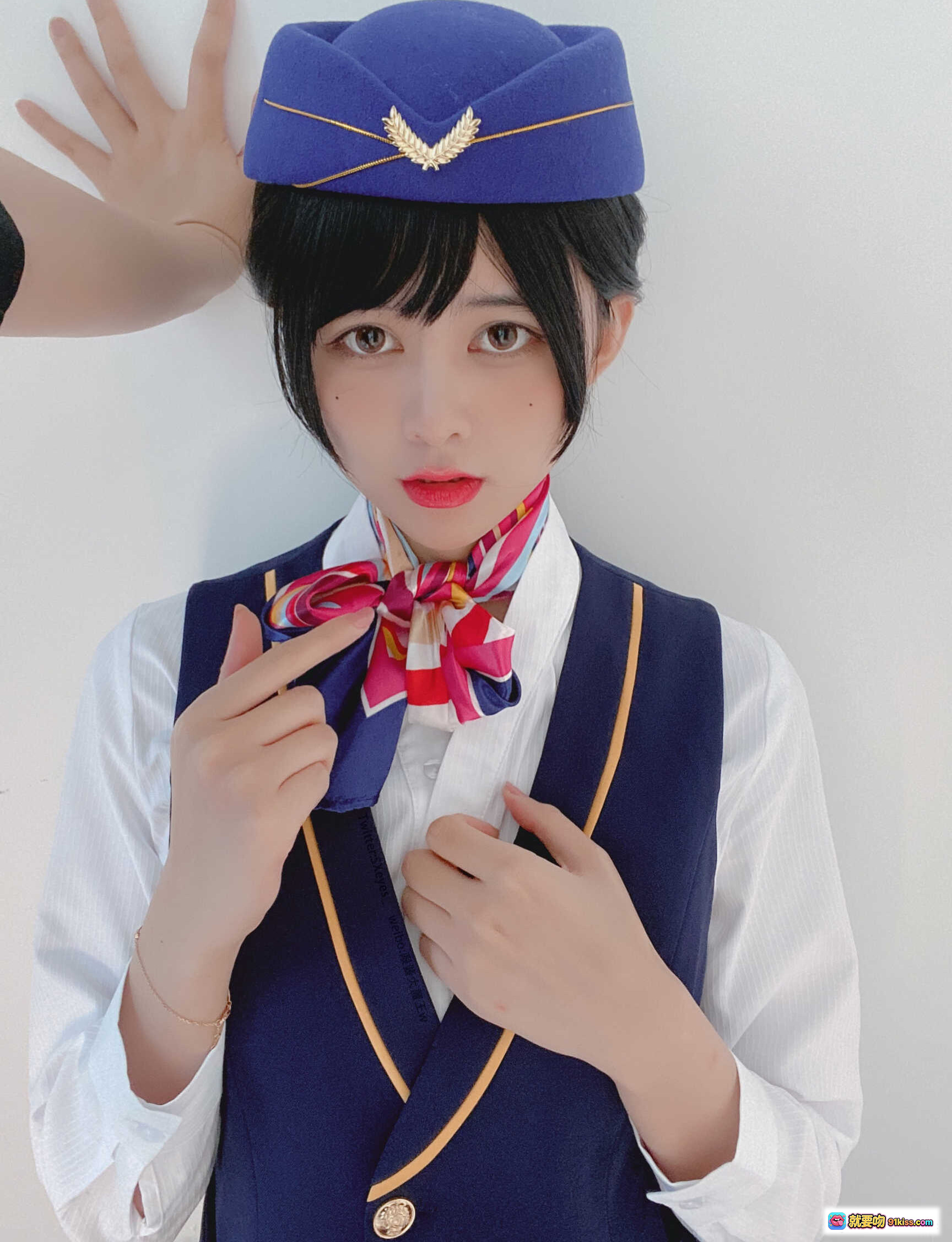 图片[4] - 眼酱大魔王W Vol.19 空姐肉丝写真 28P高清美足特写 轻柔丝袜脱穿瞬间 白色毛毯背景 甜美少女风 无视频纯图包 - 就要吻