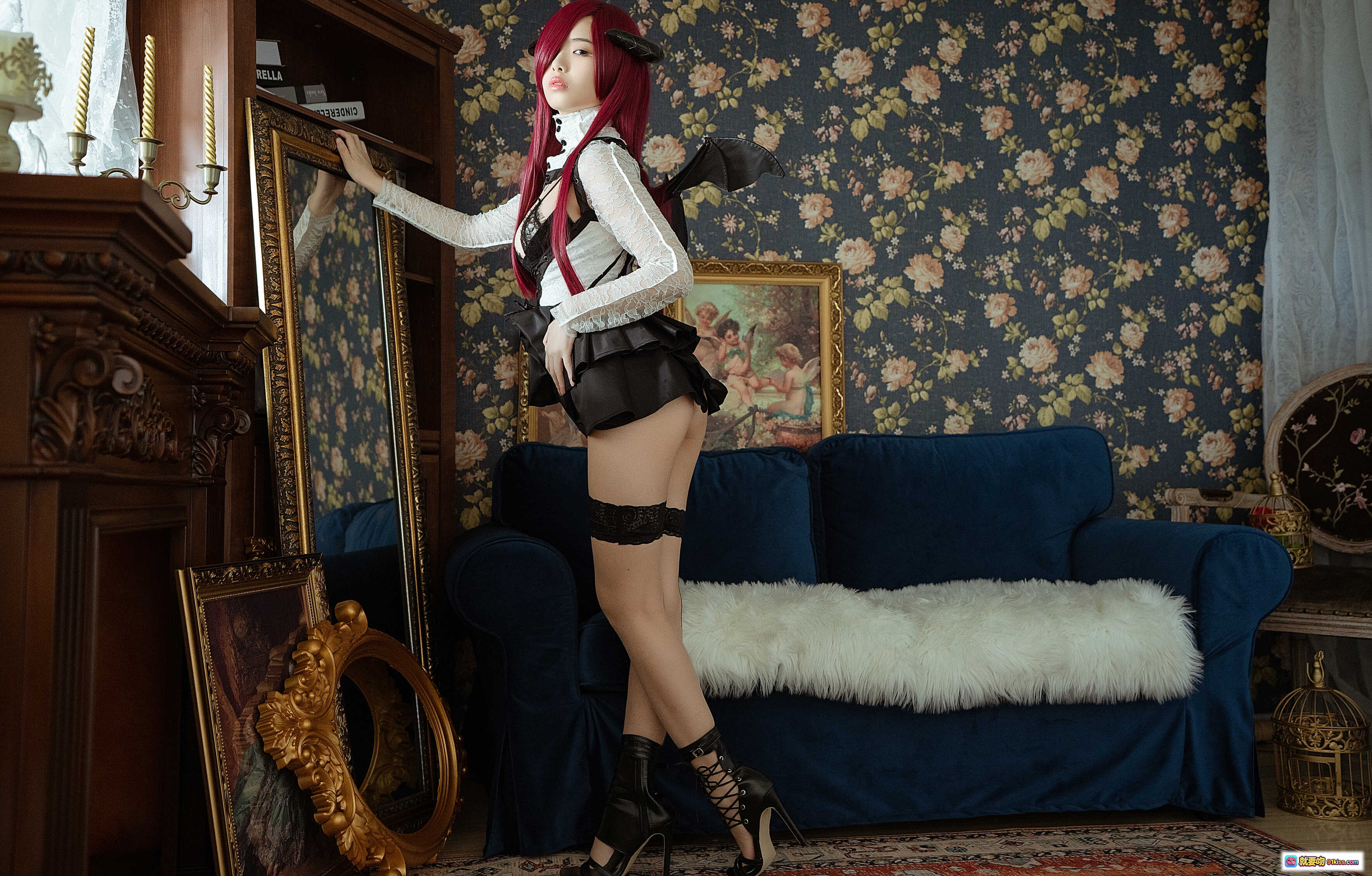 图片[7] - 雯妹不讲道理NO.022魅魔本the countess of devil 红发恶魔角黑翼蕾丝裙高跟袜 thighhighs复古镜框壁炉写真 - 就要吻