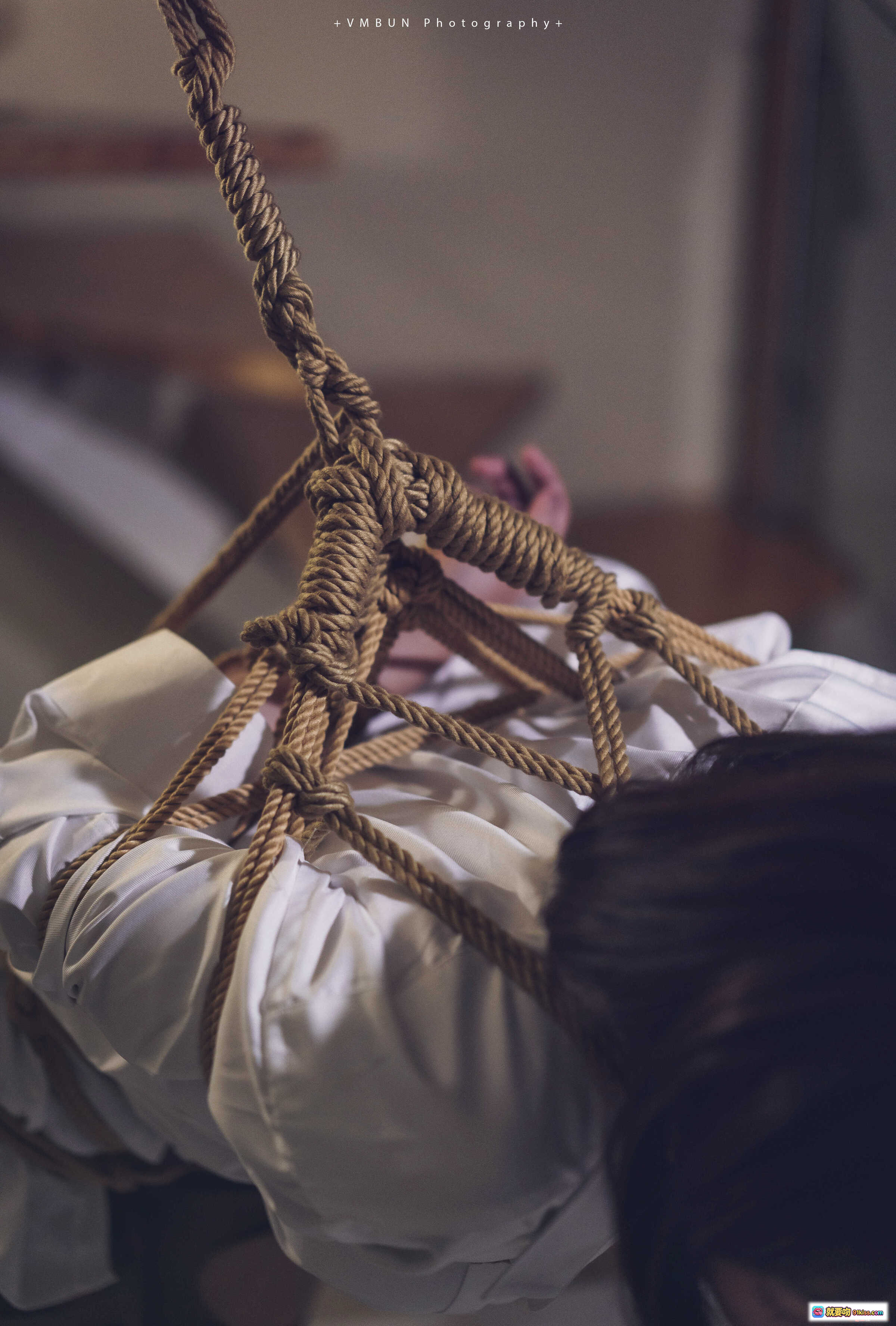 图片[3] - 啊日日_Ganlory NO.003 吊挂式后辈 美少女绳艺捆绑 白衬衫格裙黑丝 27P高清写真集 - 就要吻