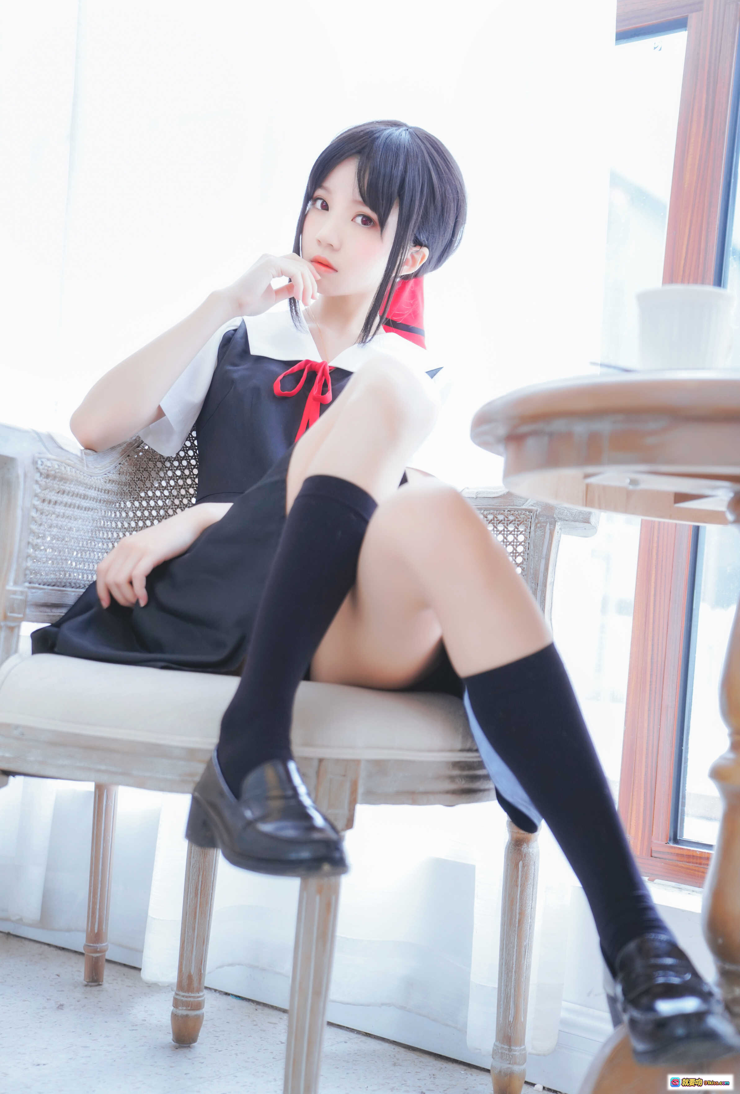 图片[6] - 桜桃喵039四宫辉夜cos写真 | 黑发红领结水手服少女 | 清新日系校园风 | 10P高清图集 - 就要吻