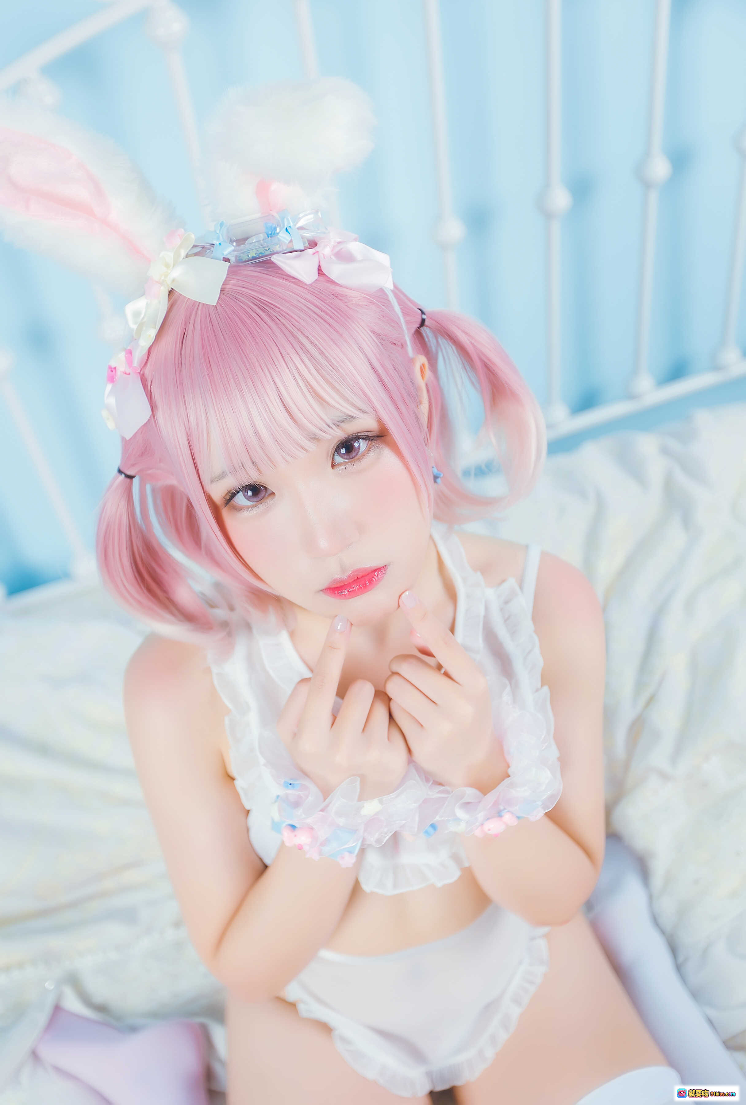 图片[6] - 弥美Mime NO.002 白粉色兔女郎写真 甜美双马尾 白丝袜 粉色沙发 樱花系少女风 Cosplay摄影 30P高清图集 - 就要吻