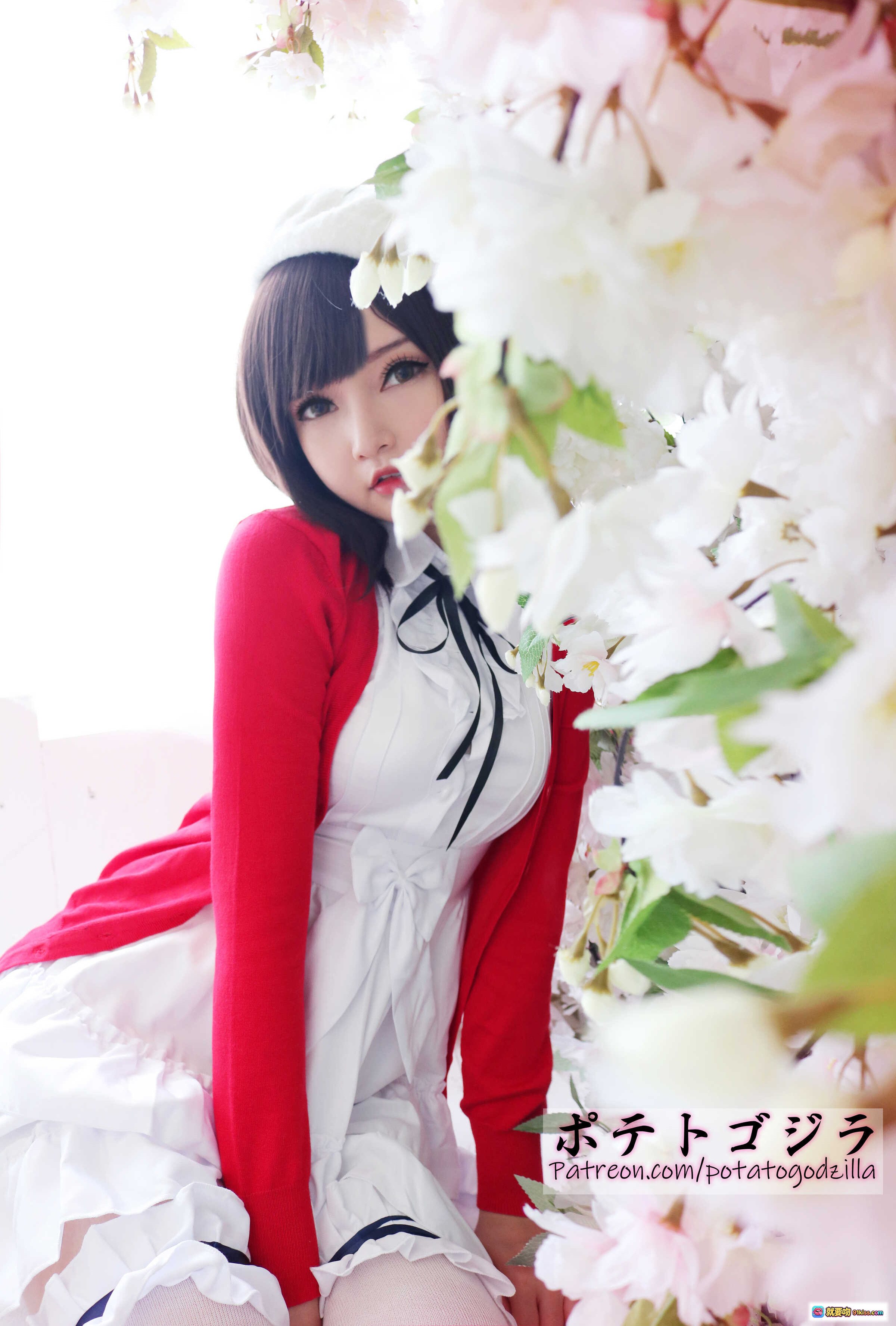 图片[10] - Potato Godzilla NO.016 Megumi Kato Cosplay写真 29P 261MB 樱花背景 红袖白袜 甜美性感 日系风格 宅男女神 精美摄影 - 就要吻