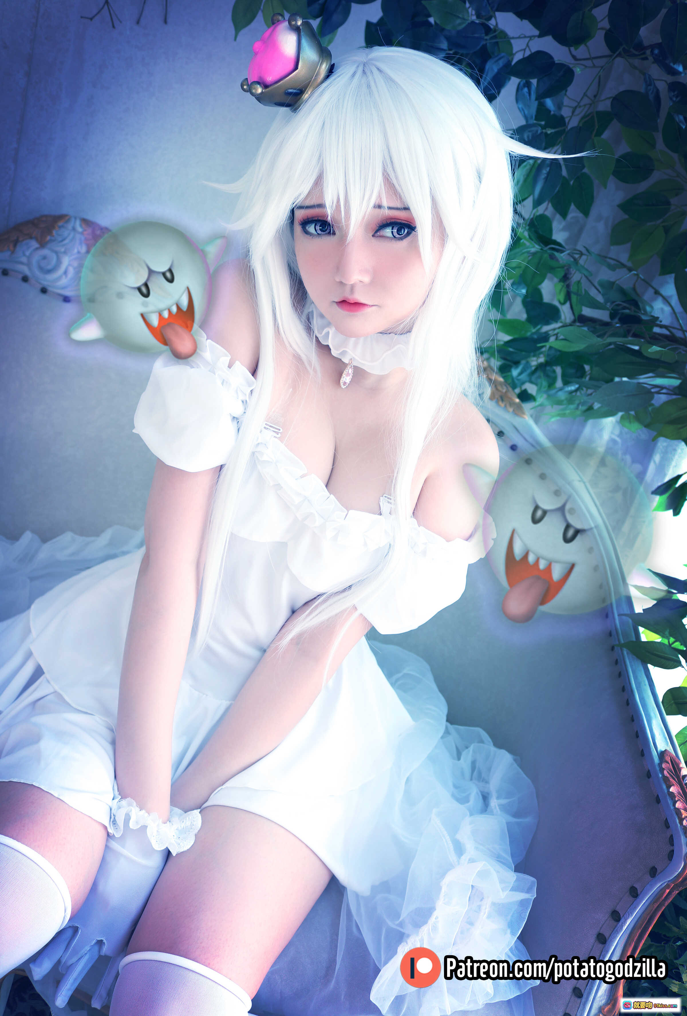 图片[5] - Boosette Cosplay 精美白发精灵少女 优雅躺卧复古沙发 幽灵伙伴梦幻场景 高清26P写真集 Potato Godzilla NO.004 - 就要吻
