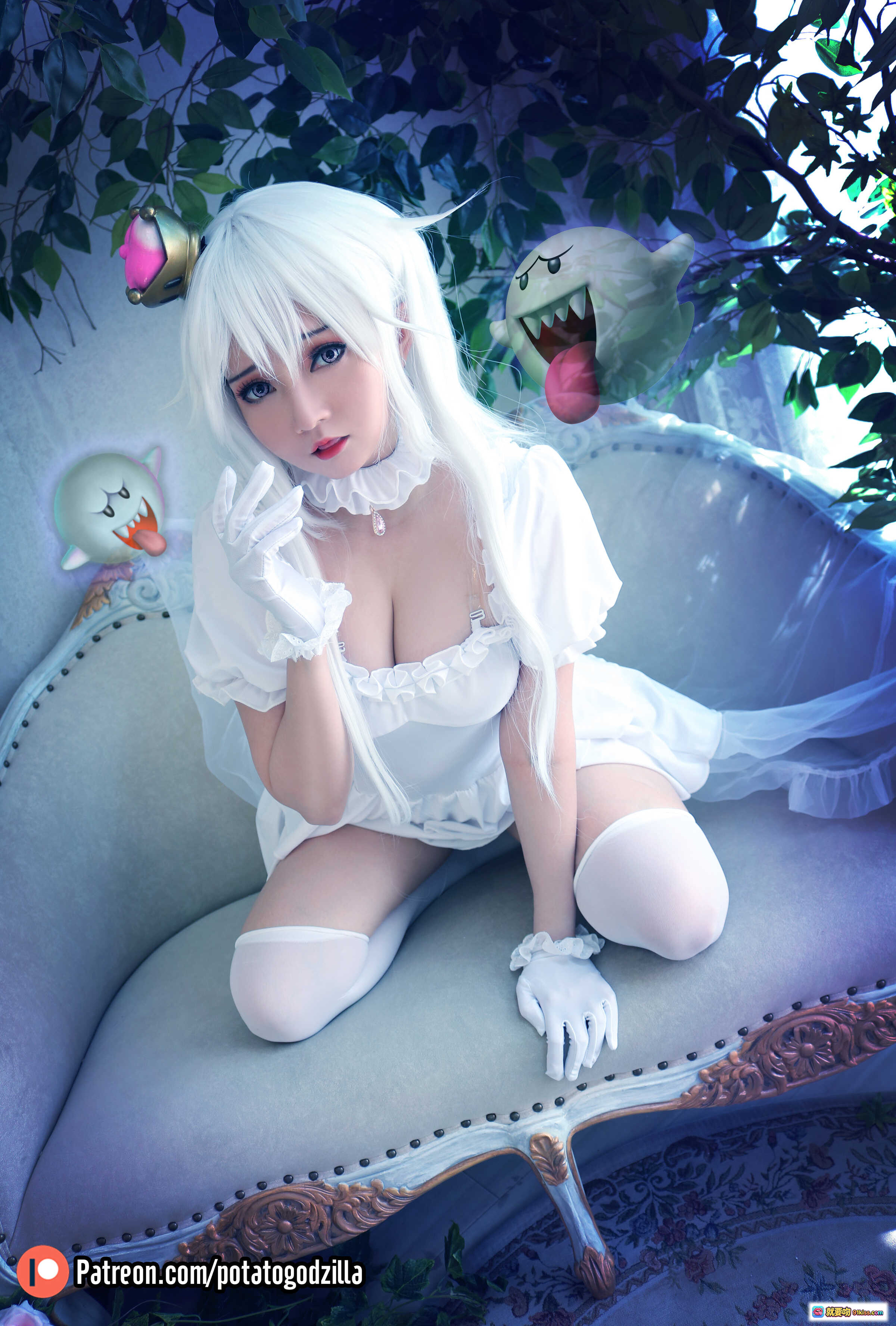图片[6] - Boosette Cosplay 精美白发精灵少女 优雅躺卧复古沙发 幽灵伙伴梦幻场景 高清26P写真集 Potato Godzilla NO.004 - 就要吻