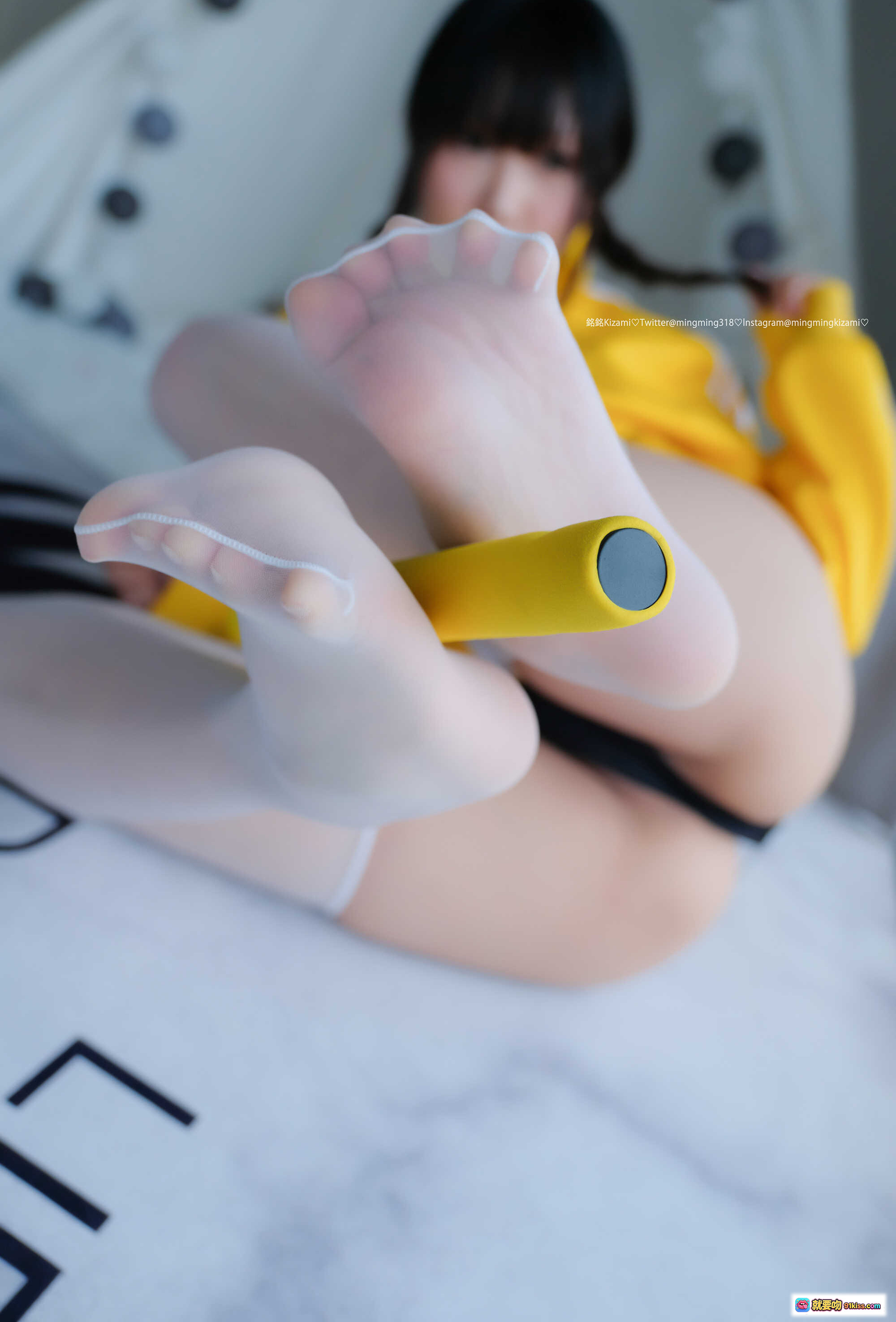 图片[9] - 铭铭Kizami Vol.013写真集自拍特辑｜黄色运动装+白色丝袜美腿诱惑｜高清115P无视频版 - 就要吻