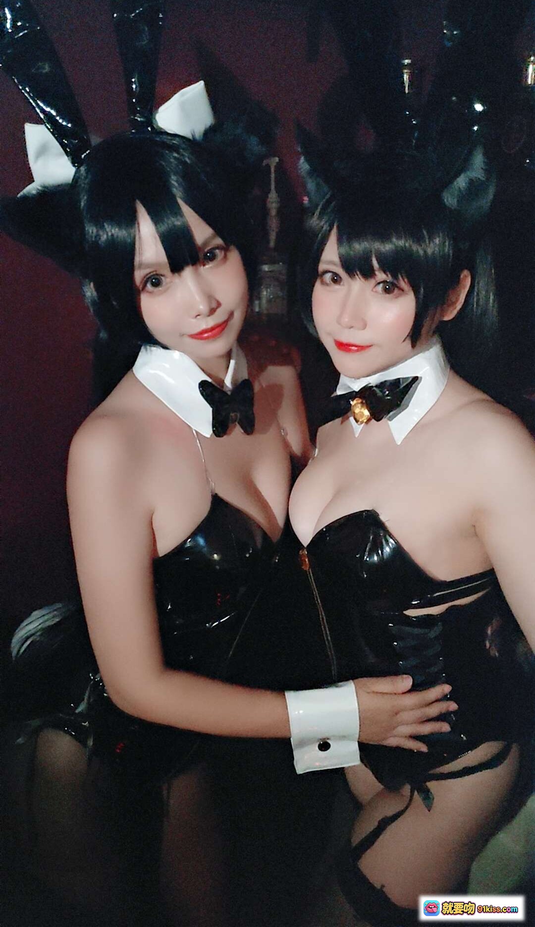 图片[4] - Nyako喵子NO.023高雄爱宕Cosplay写真 | 黑色猫耳女仆装 | 亮面紧身裙 | 双人亲密合影 | 甜美可爱风格 - 就要吻
