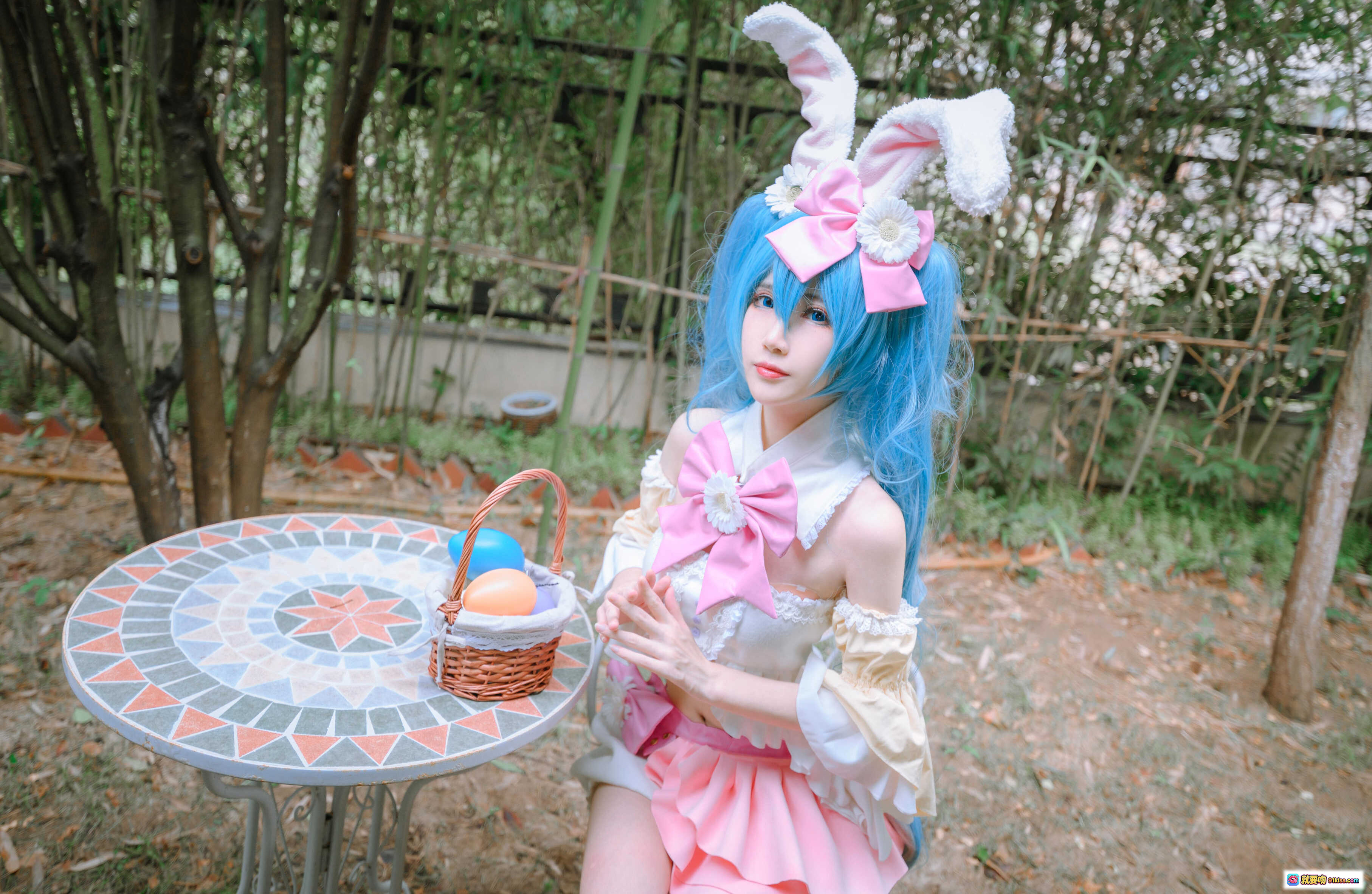 图片[10] - 妖君白研COS初音未来小兔子限定款｜MIKU兔耳粉裙高筒袜户外棚拍正片 - 就要吻