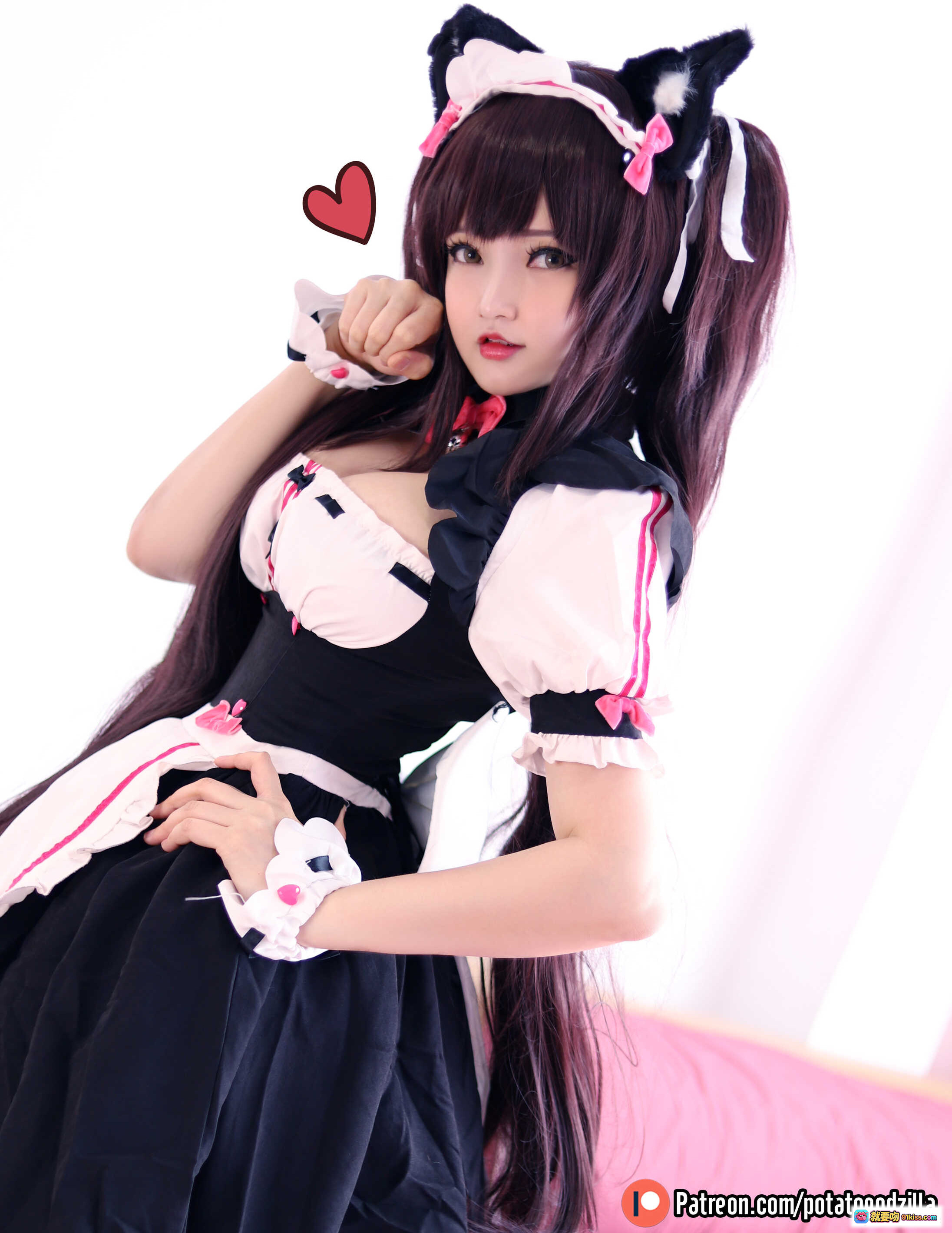 图片[9] - Potato Godzilla NO.007 Chocola 猫耳女仆装 Cosplay 写真 33P 203MB 长发双马尾 甜美性感 萌系角色扮演 粉色卧室场景 - 就要吻