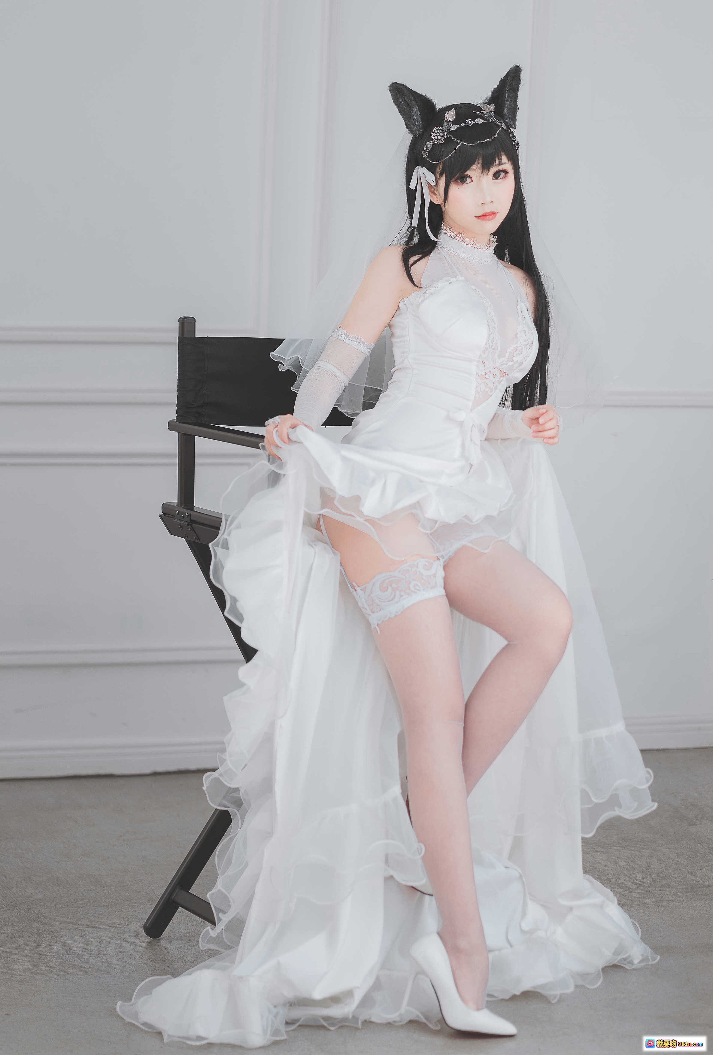 图片[7] - 面饼仙儿NO.023爱宕花嫁写真｜白纱猫耳新娘造型｜优雅坐姿美腿特写｜室内简约风摄影集 - 就要吻